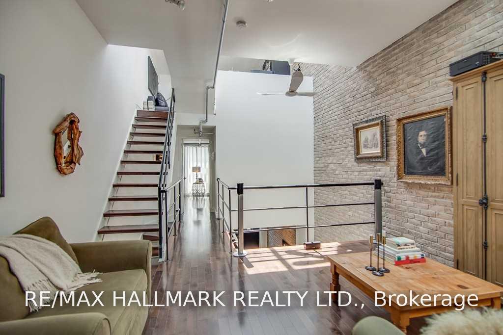 Photo 11 of Unit 7, 6 Bartlett Avenue, Toronto, Dovercourt-Wallace Emerson-Junction — HOMEH