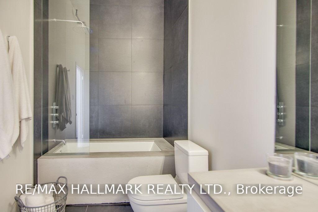 Photo 14 of Unit 7, 6 Bartlett Avenue, Toronto, Dovercourt-Wallace Emerson-Junction — HOMEH