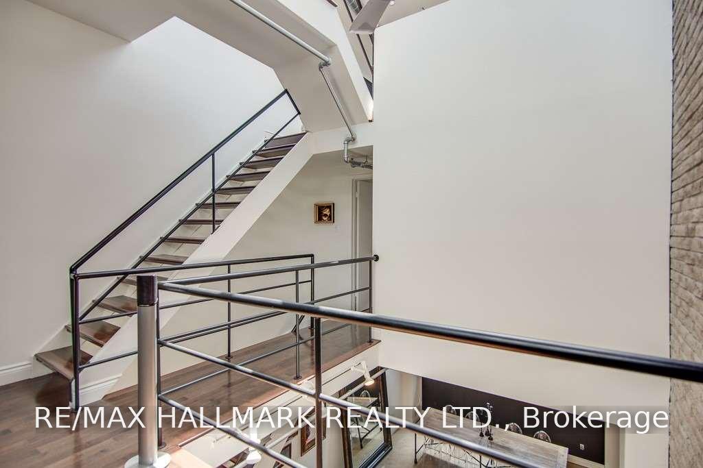 Photo 15 of Unit 7, 6 Bartlett Avenue, Toronto, Dovercourt-Wallace Emerson-Junction — HOMEH