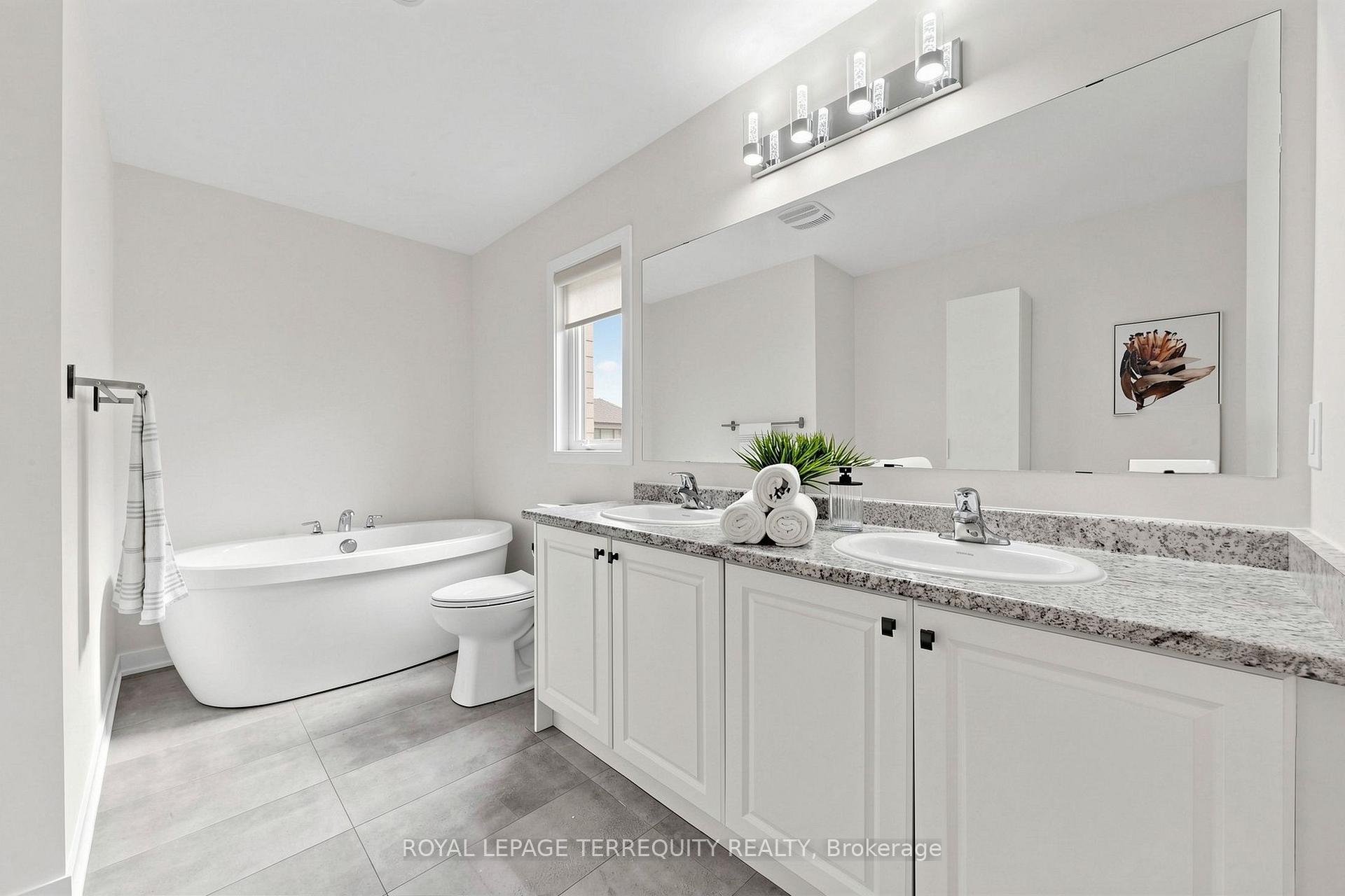Photo 24 of 1456 Rose Way, Milton, Cobban — HOMEH
