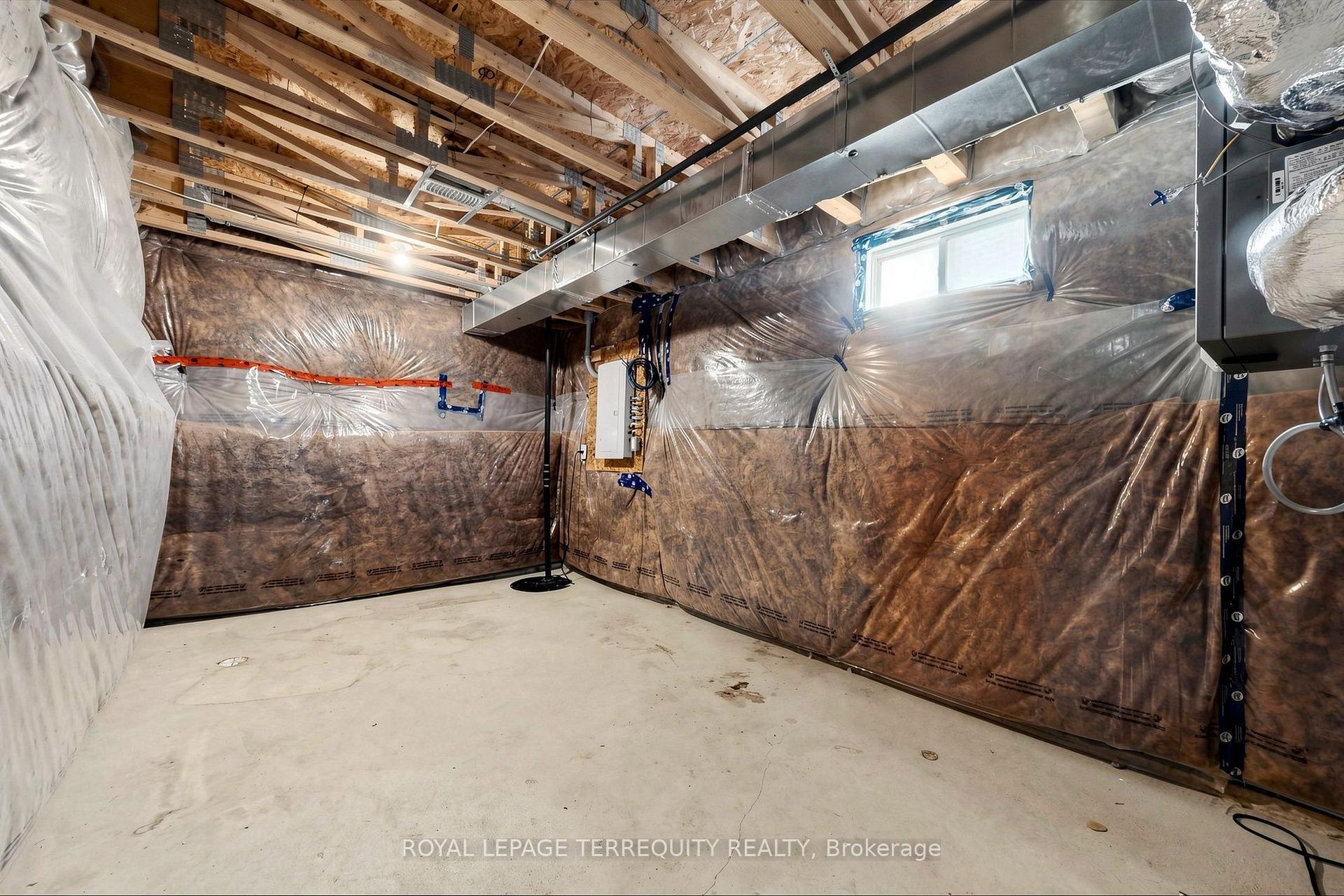 Photo 41 of 1456 Rose Way, Milton, Cobban — HOMEH