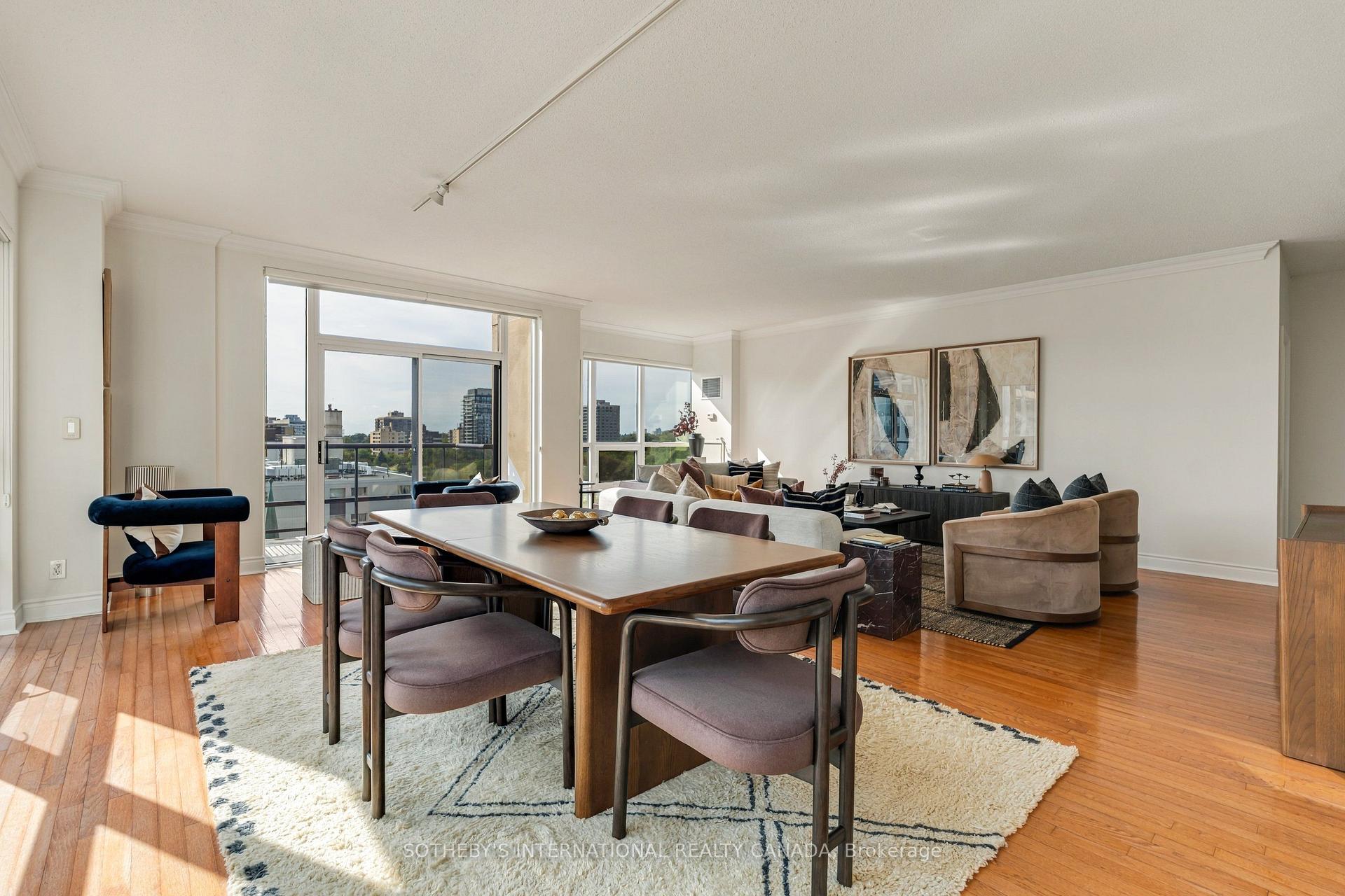 Photo 7 of Unit 1106, 10 Delisle Avenue, Toronto, Yonge-St. Clair — HOMEH