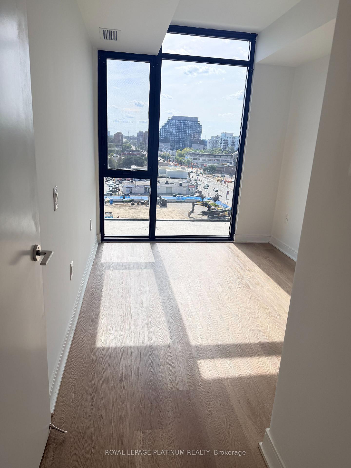 Photo 2 of Unit 819, 86 Dundas Street E, Mississauga, Cooksville — HOMEH