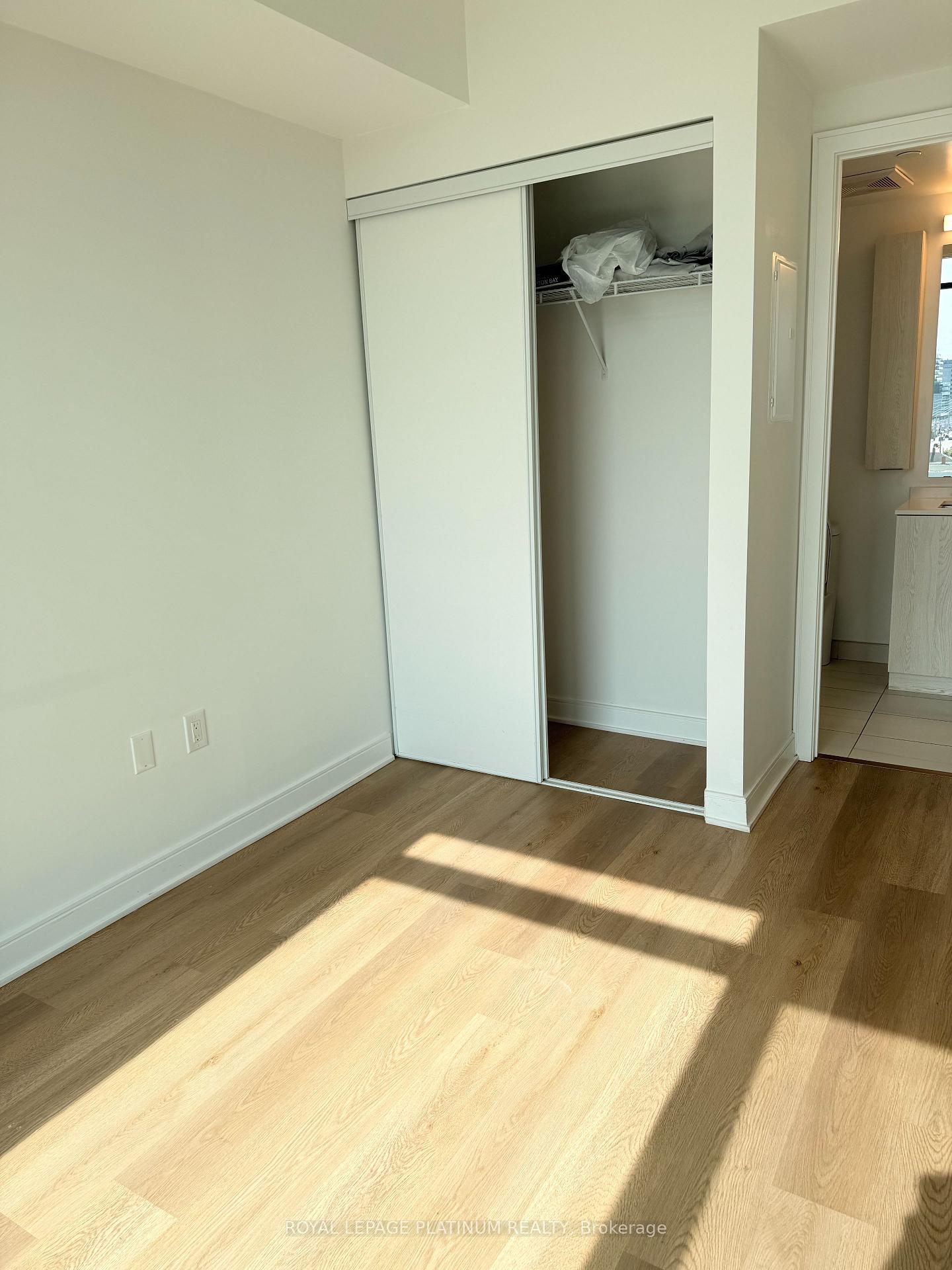 Photo 5 of Unit 819, 86 Dundas Street E, Mississauga, Cooksville — HOMEH