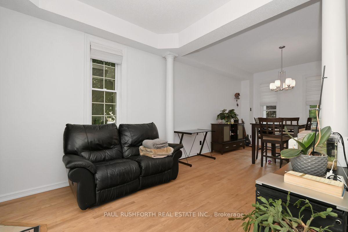 Photo 10 of 1800 Nicolet Way, Ottawa, Fallingbrook/Gardenway South — HOMEH
