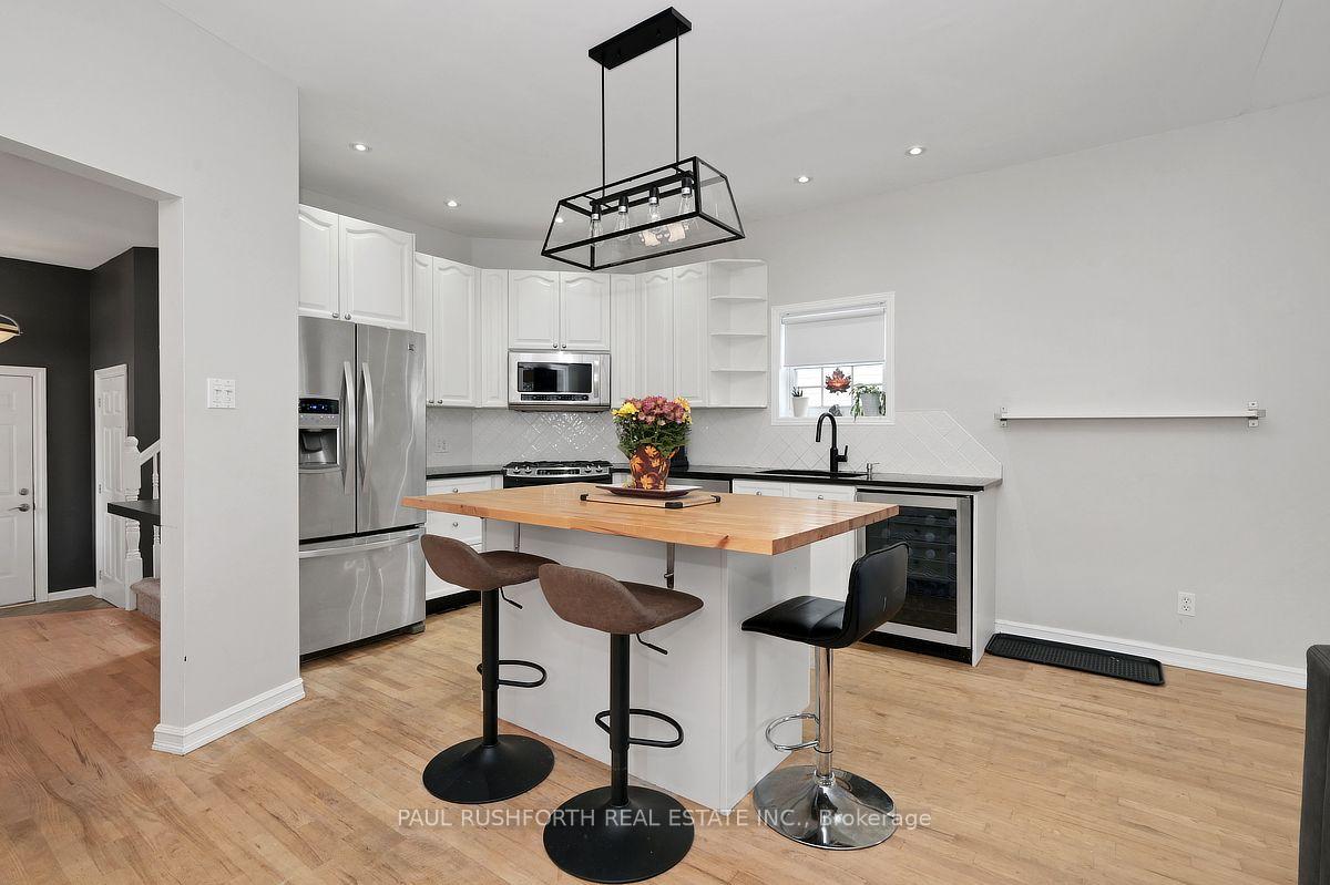 Photo 12 of 1800 Nicolet Way, Ottawa, Fallingbrook/Gardenway South — HOMEH