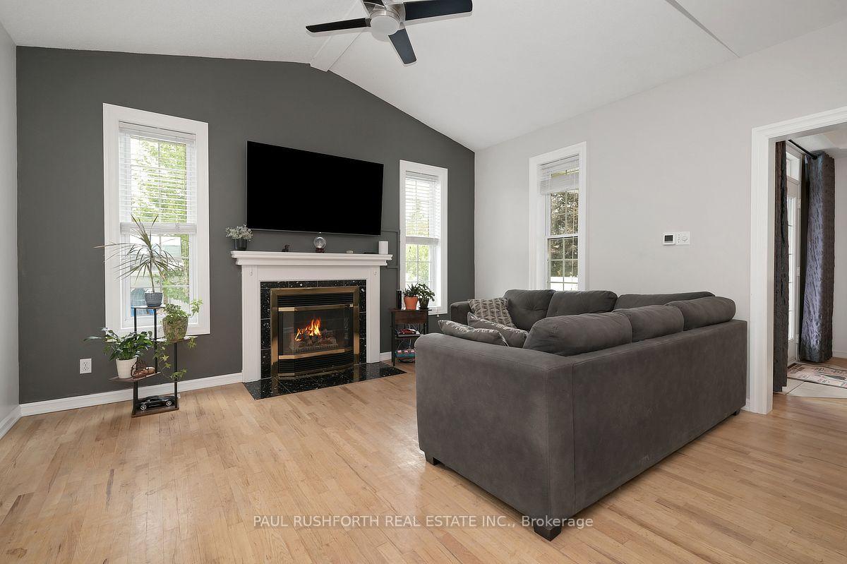 Photo 14 of 1800 Nicolet Way, Ottawa, Fallingbrook/Gardenway South — HOMEH