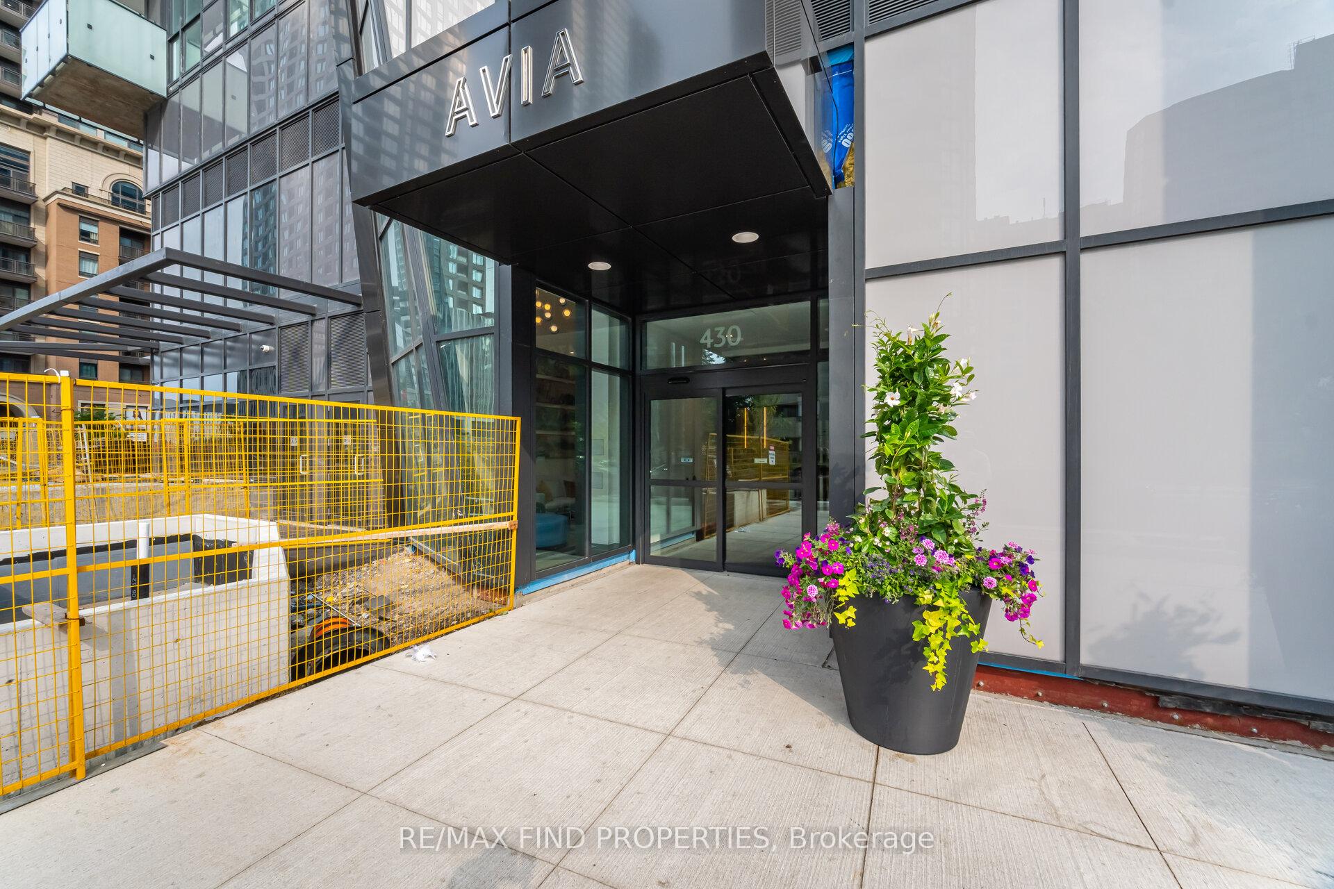 Photo 3 of Unit 1405, 430 Square One Drive, Mississauga, City Centre — HOMEH