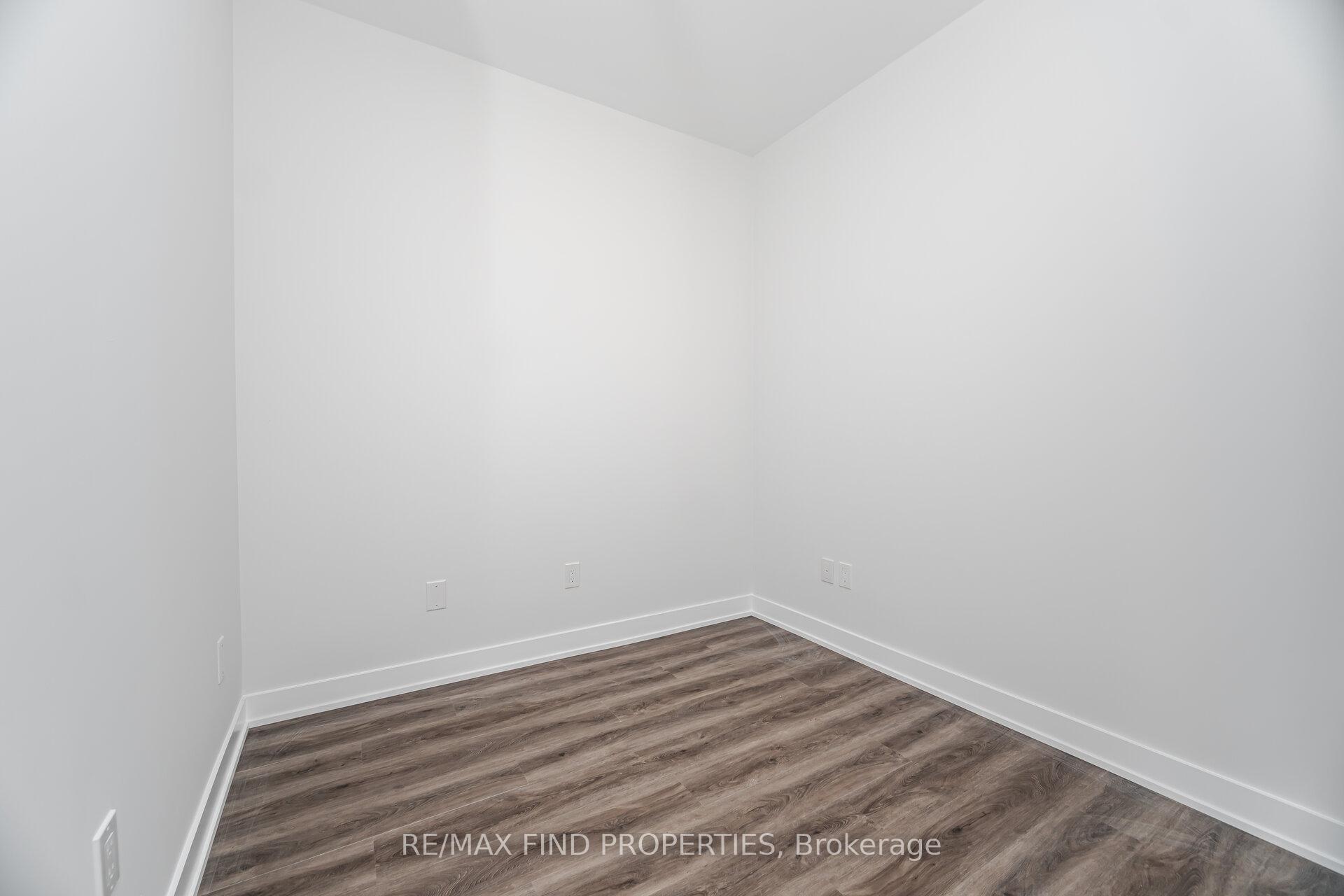 Photo 8 of Unit 1405, 430 Square One Drive, Mississauga, City Centre — HOMEH