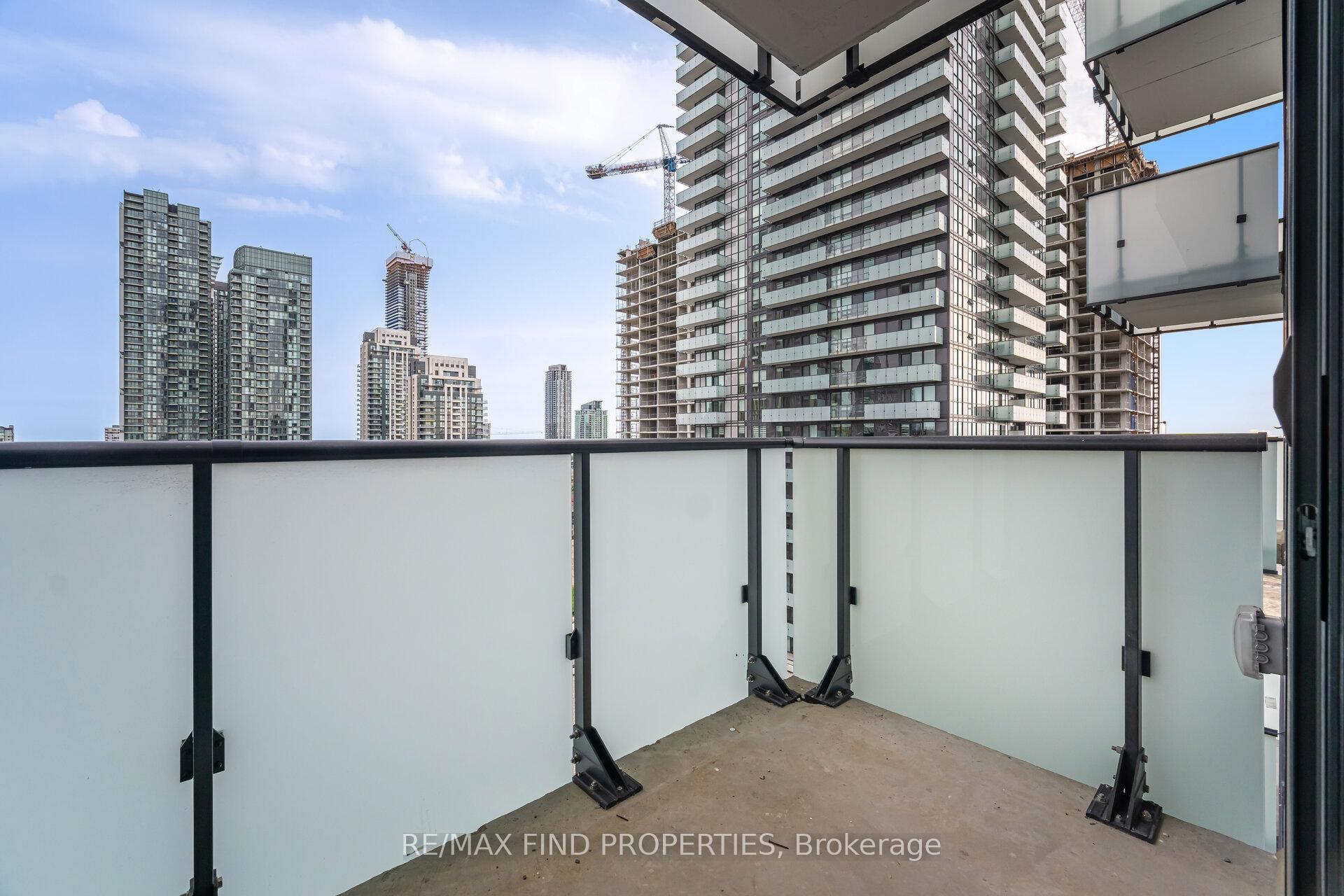 Photo 24 of Unit 1405, 430 Square One Drive, Mississauga, City Centre — HOMEH