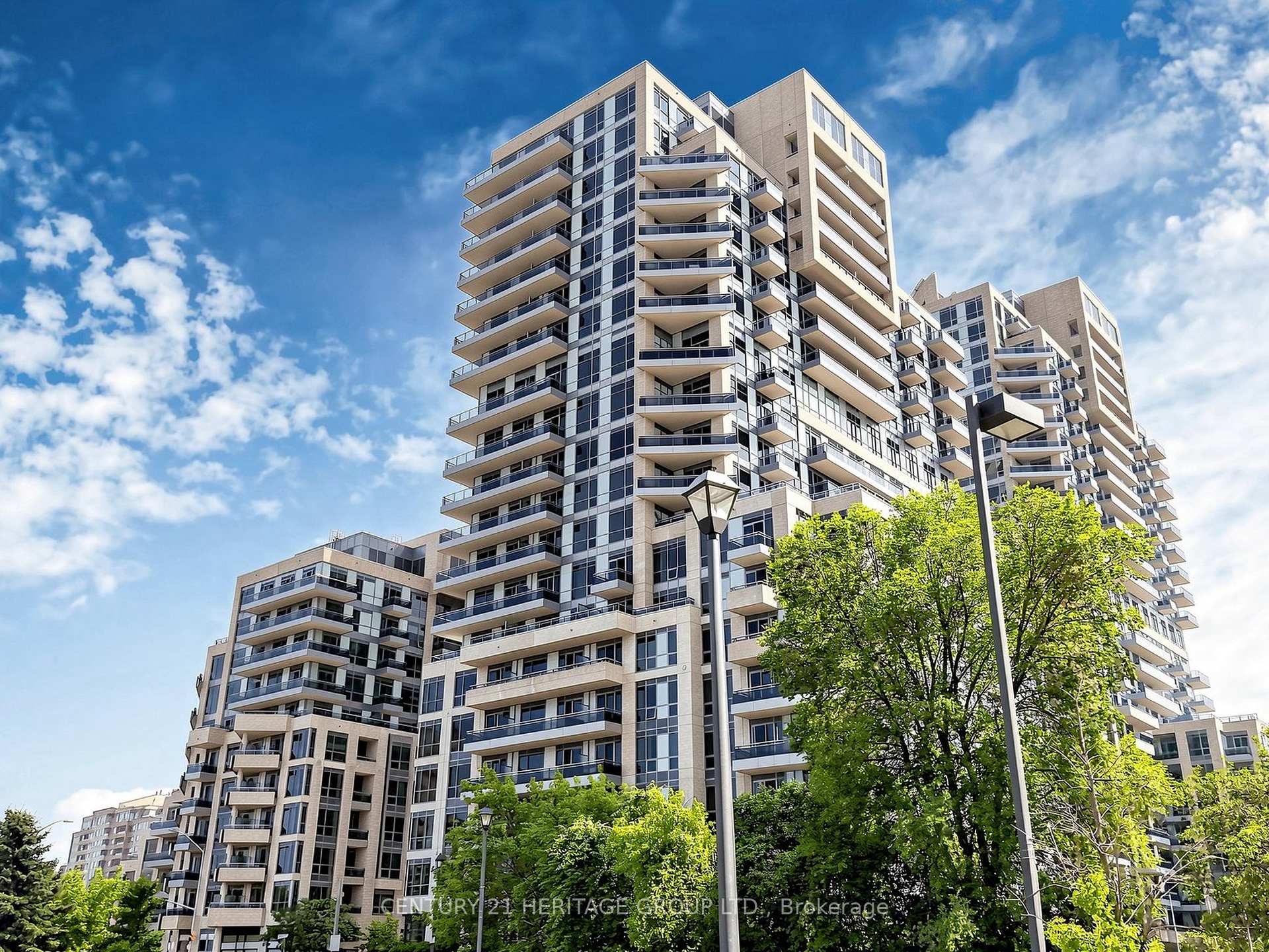 Photo of Unit 815, 9205 Yonge Street