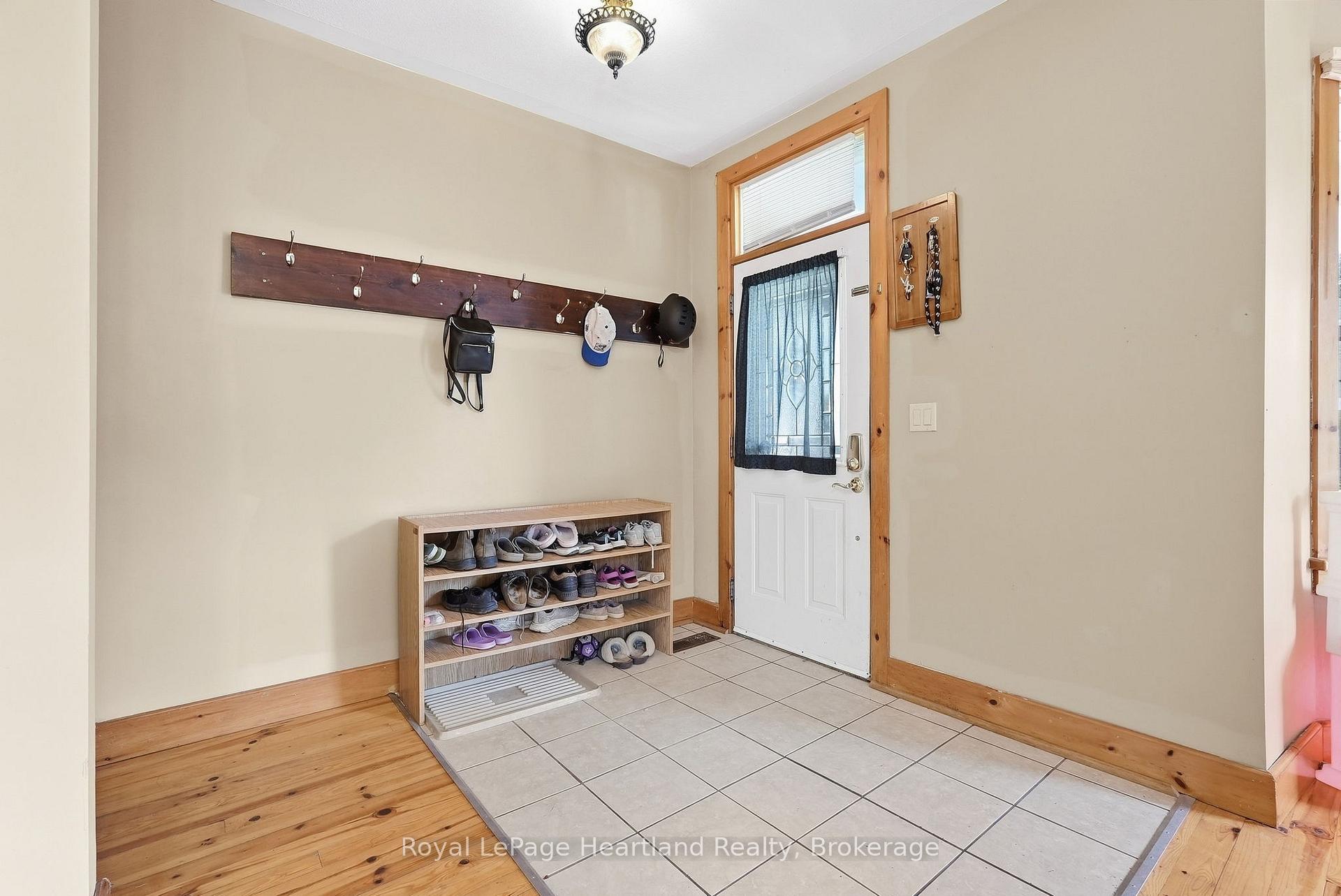 Photo 6 of 8 Clarke Street S, Minto — HOMEH