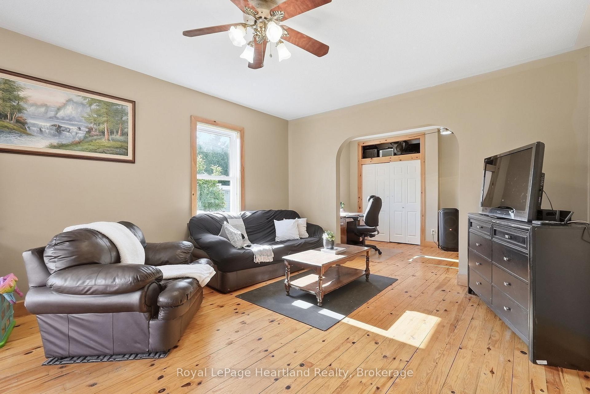 Photo 9 of 8 Clarke Street S, Minto — HOMEH