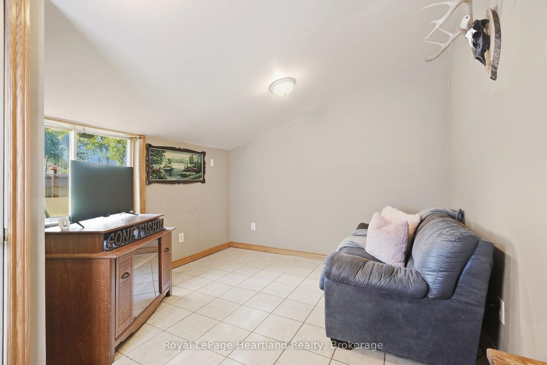 Photo 26 of 8 Clarke Street S, Minto — HOMEH
