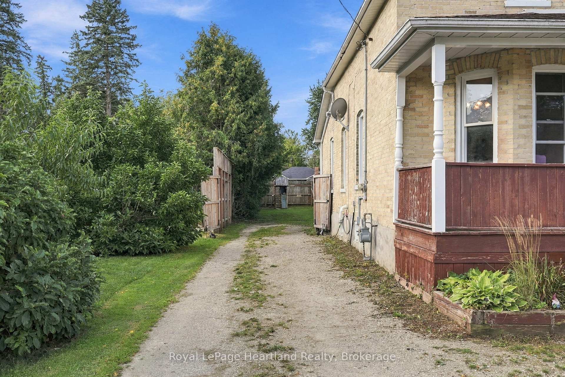 Photo 27 of 8 Clarke Street S, Minto — HOMEH