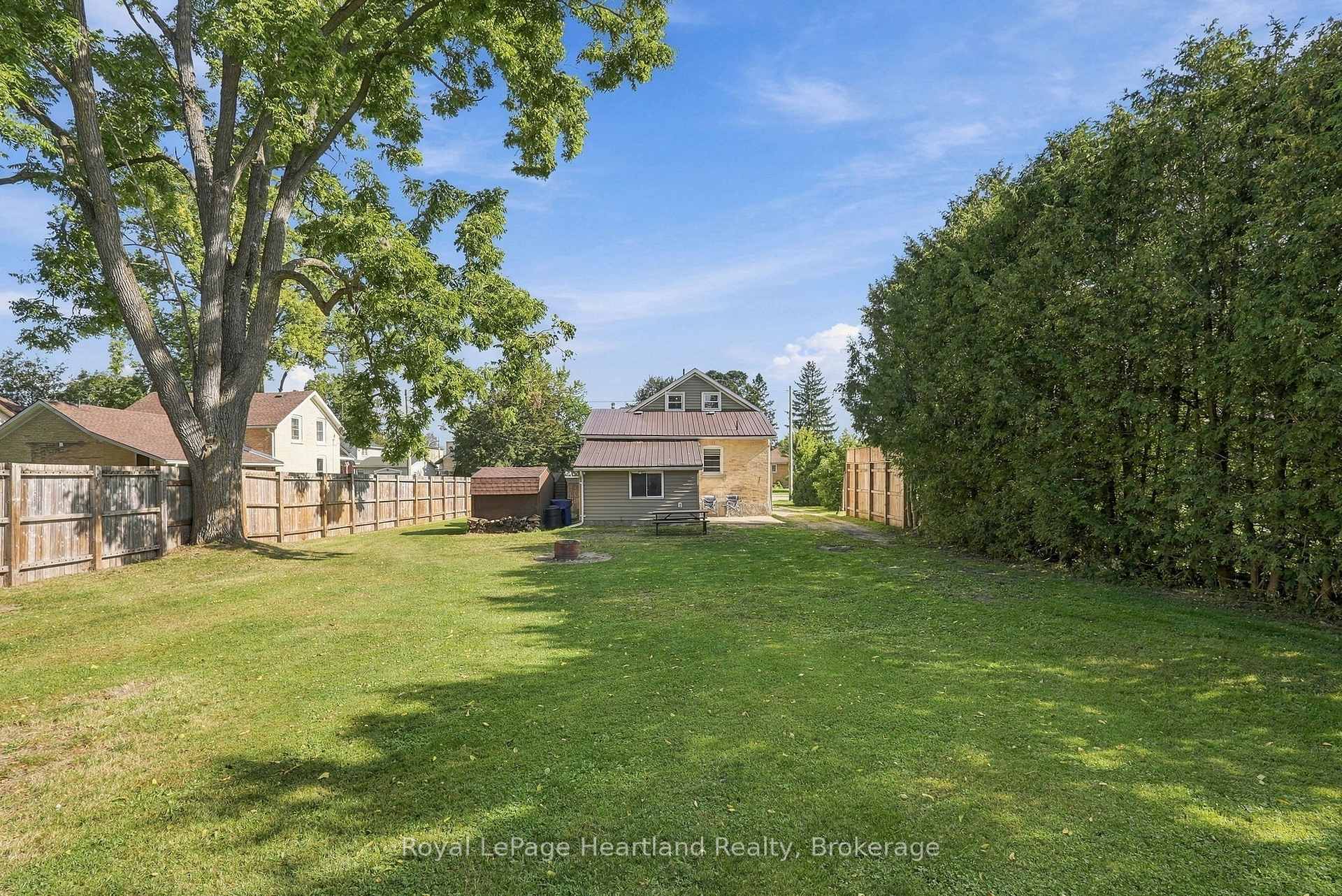 Photo 32 of 8 Clarke Street S, Minto — HOMEH