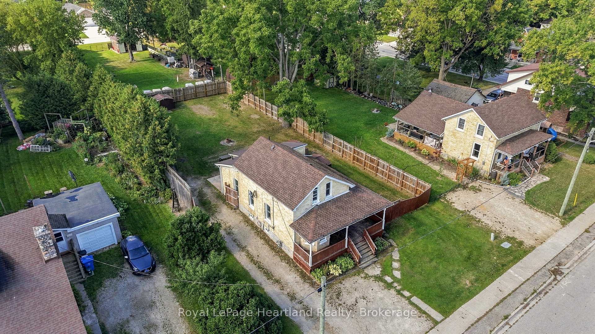 Photo 37 of 8 Clarke Street S, Minto — HOMEH