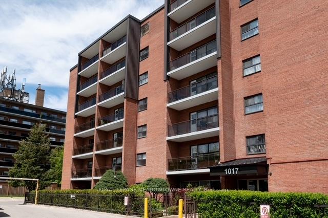 Photo 2 of Unit 310, 1017 Seneca Avenue, Mississauga, Port Credit — HOMEH
