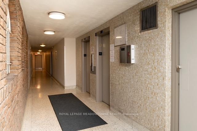 Photo 6 of Unit 310, 1017 Seneca Avenue, Mississauga, Port Credit — HOMEH
