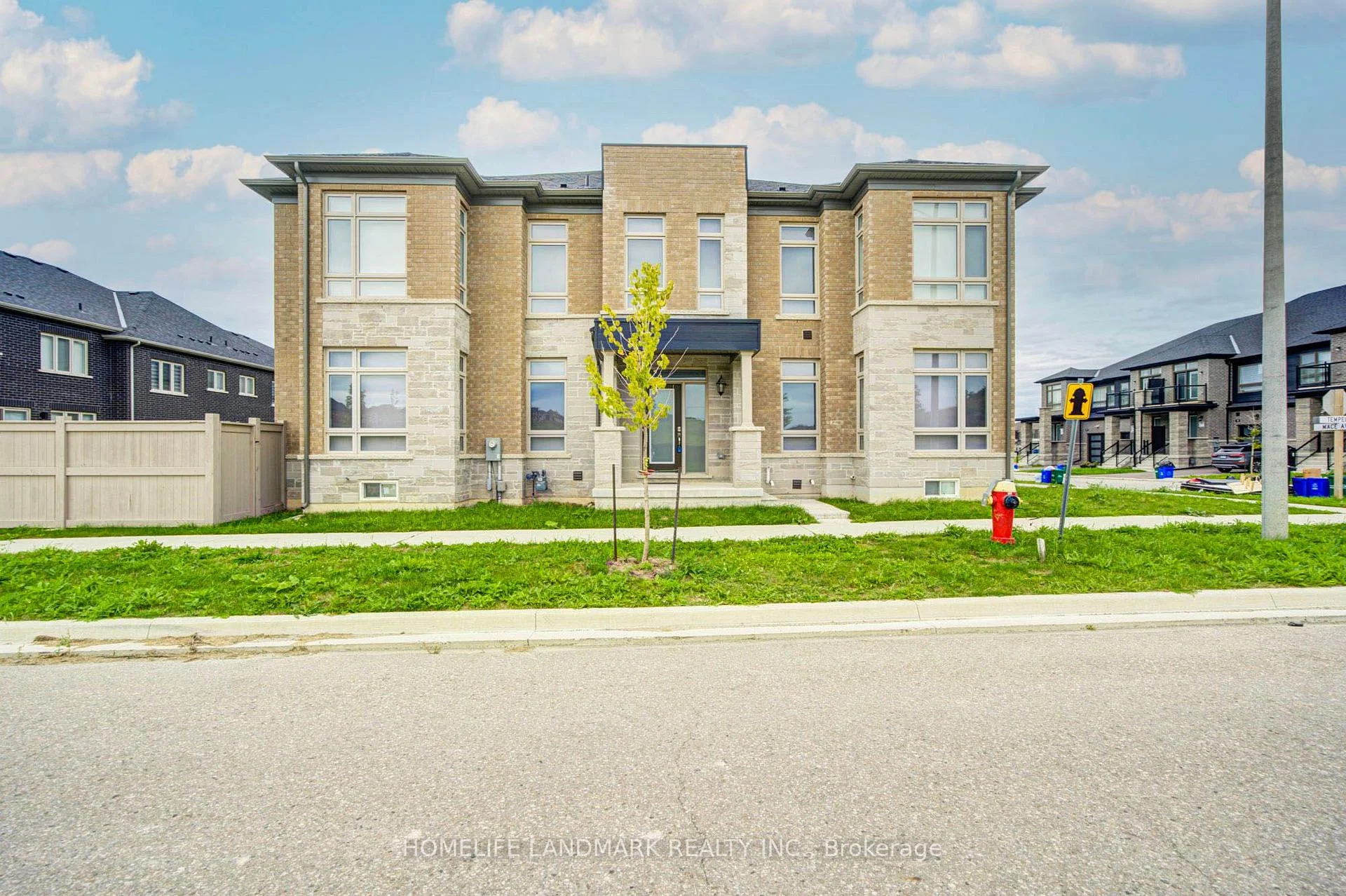 Photo 1 of 6 Mace Avenue, Richmond Hill, Rural Richmond Hill — HOMEH