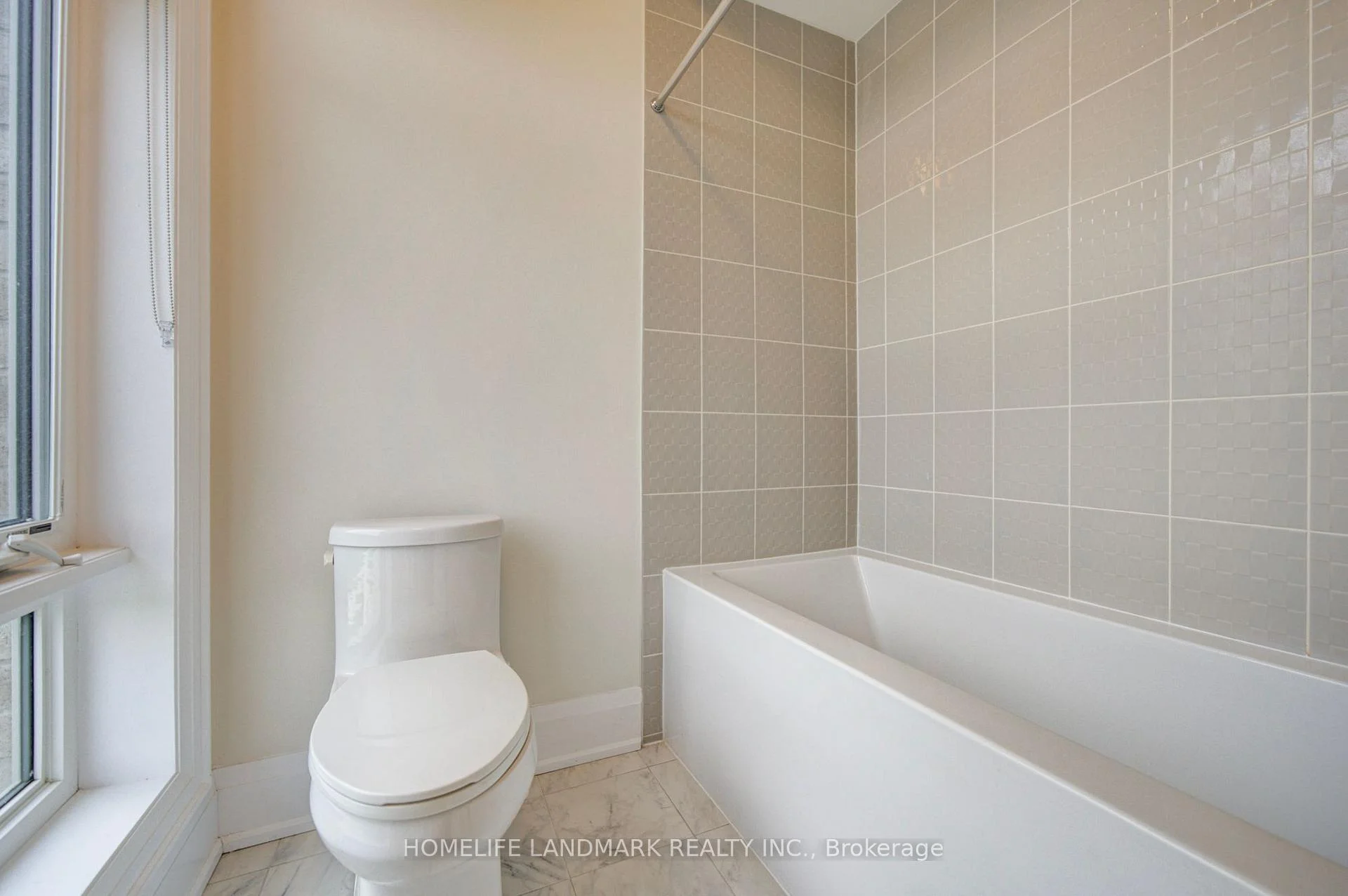 Photo 46 of 6 Mace Avenue, Richmond Hill, Rural Richmond Hill — HOMEH