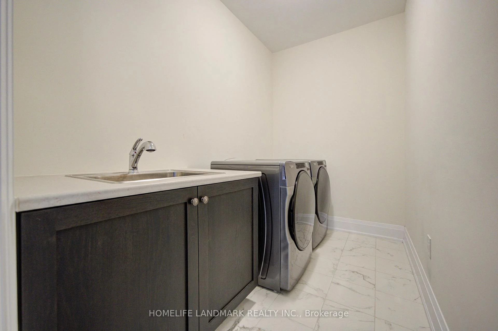 Photo 47 of 6 Mace Avenue, Richmond Hill, Rural Richmond Hill — HOMEH