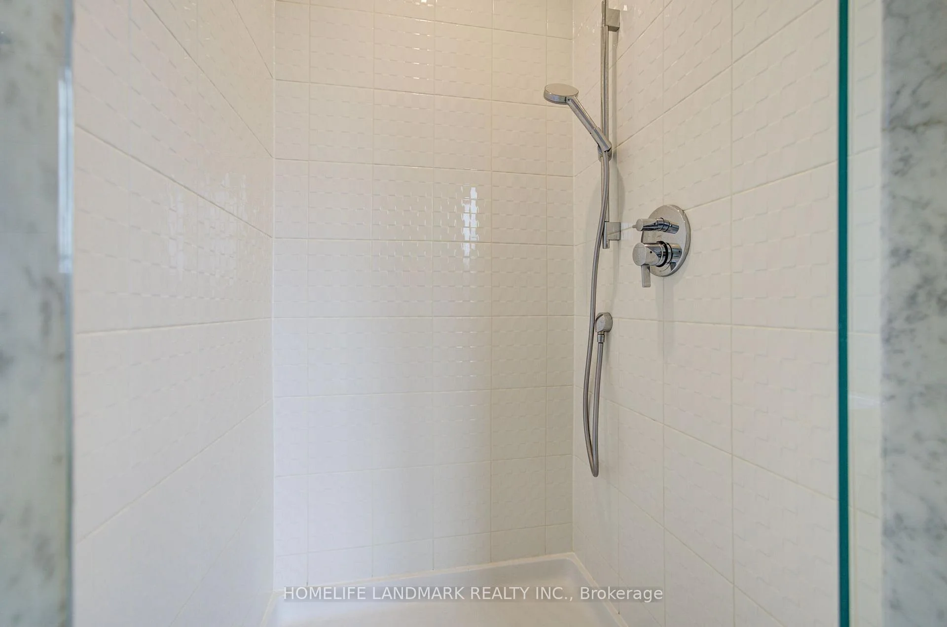 Photo 56 of 6 Mace Avenue, Richmond Hill, Rural Richmond Hill — HOMEH