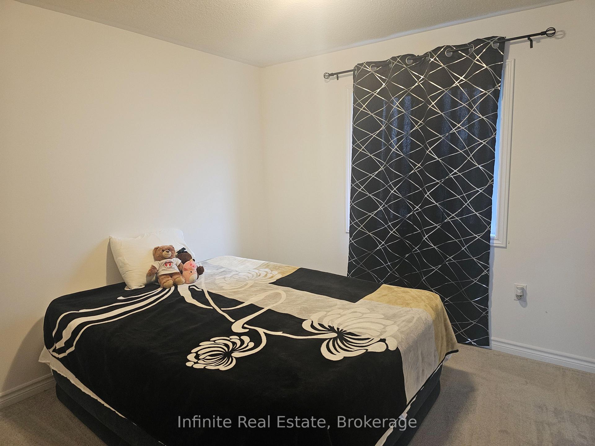 Photo 13 of 14 Doc Lougheed Avenue, Southgate — HOMEH