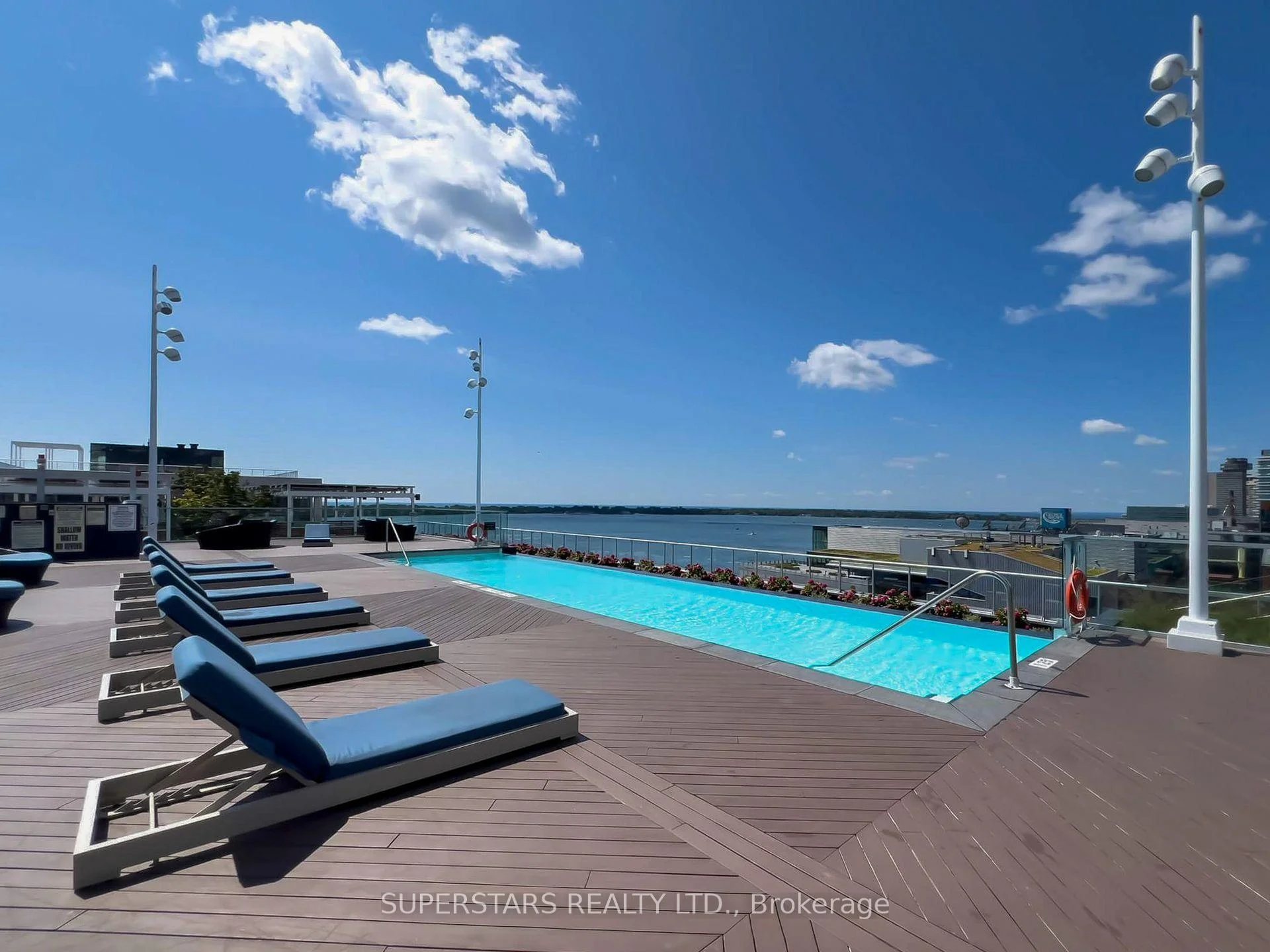 Photo of Unit 1112, 15 Merchants' Wharf Way