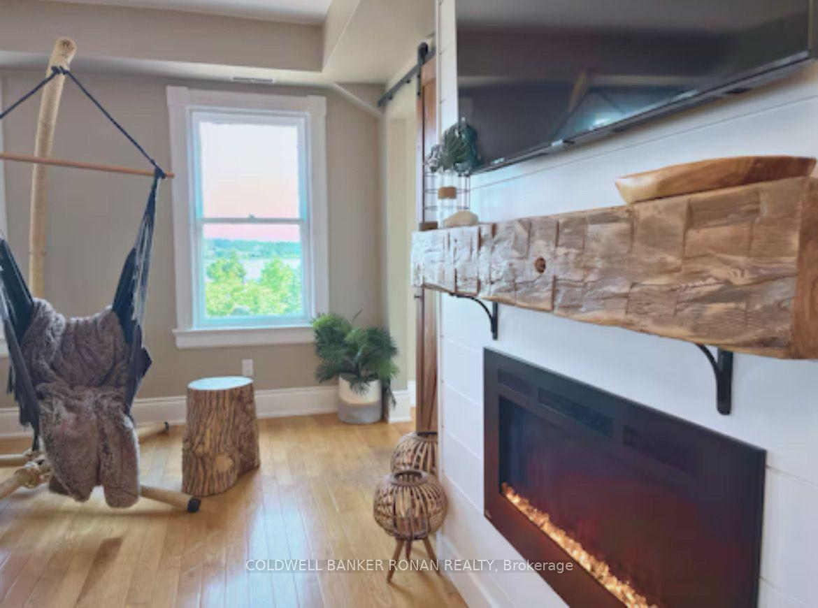 Photo 2 of Unit 3rd Floor, 268 Bradford Street, Barrie, Lakeshore — HOMEH