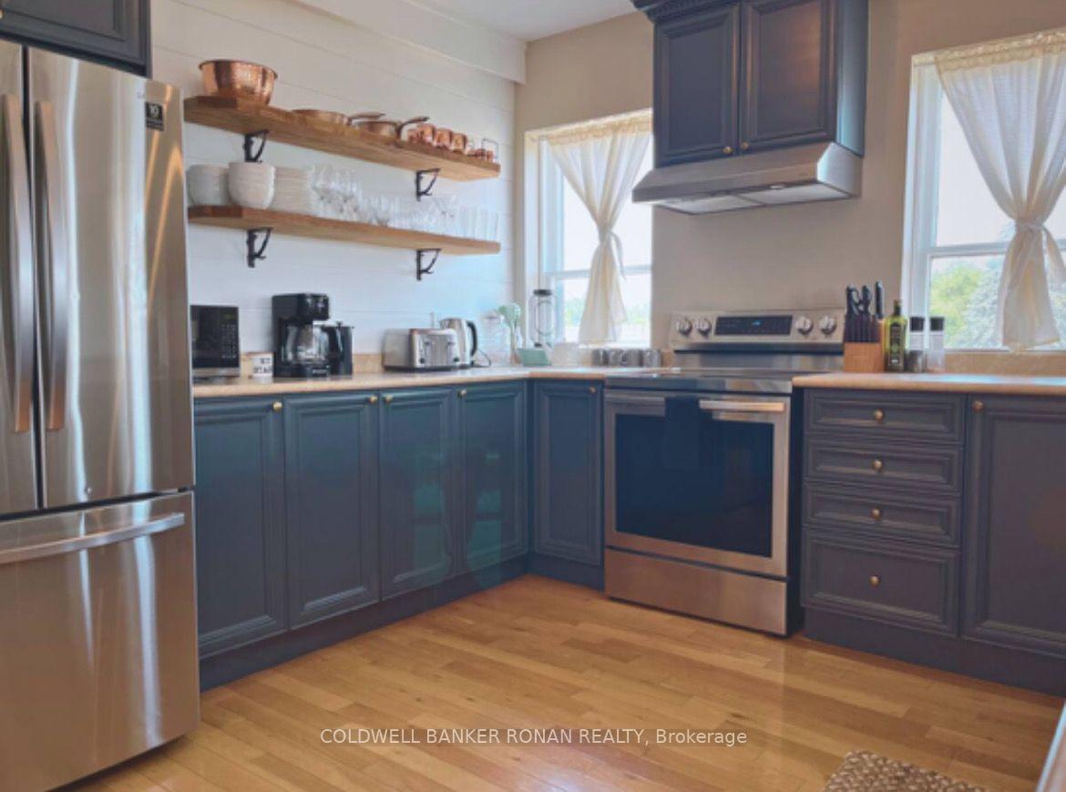 Photo 4 of Unit 3rd Floor, 268 Bradford Street, Barrie, Lakeshore — HOMEH