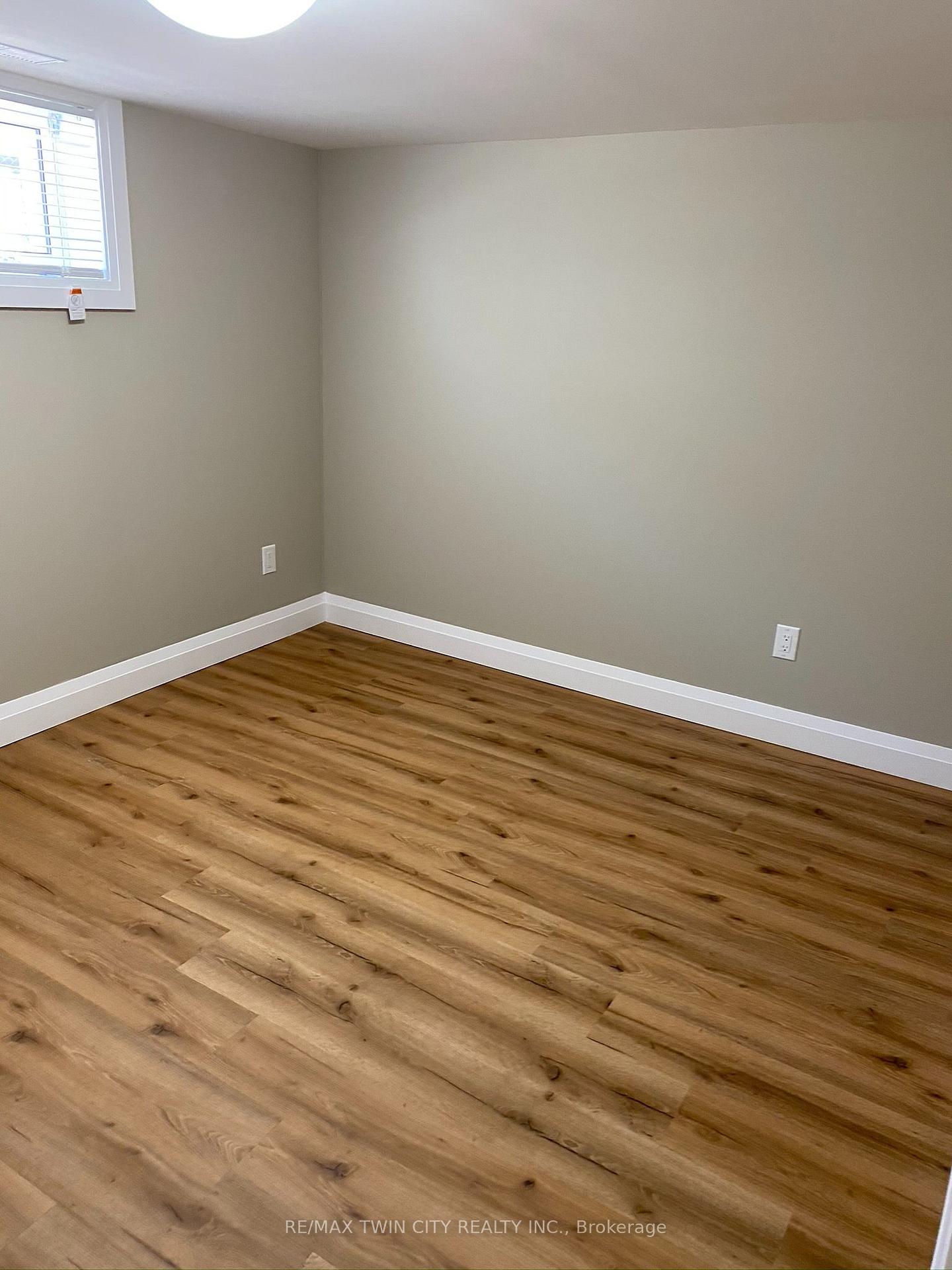 Photo 2 of Unit Basement, 25 Hickery Place, Brantford, Echo Place — HOMEH