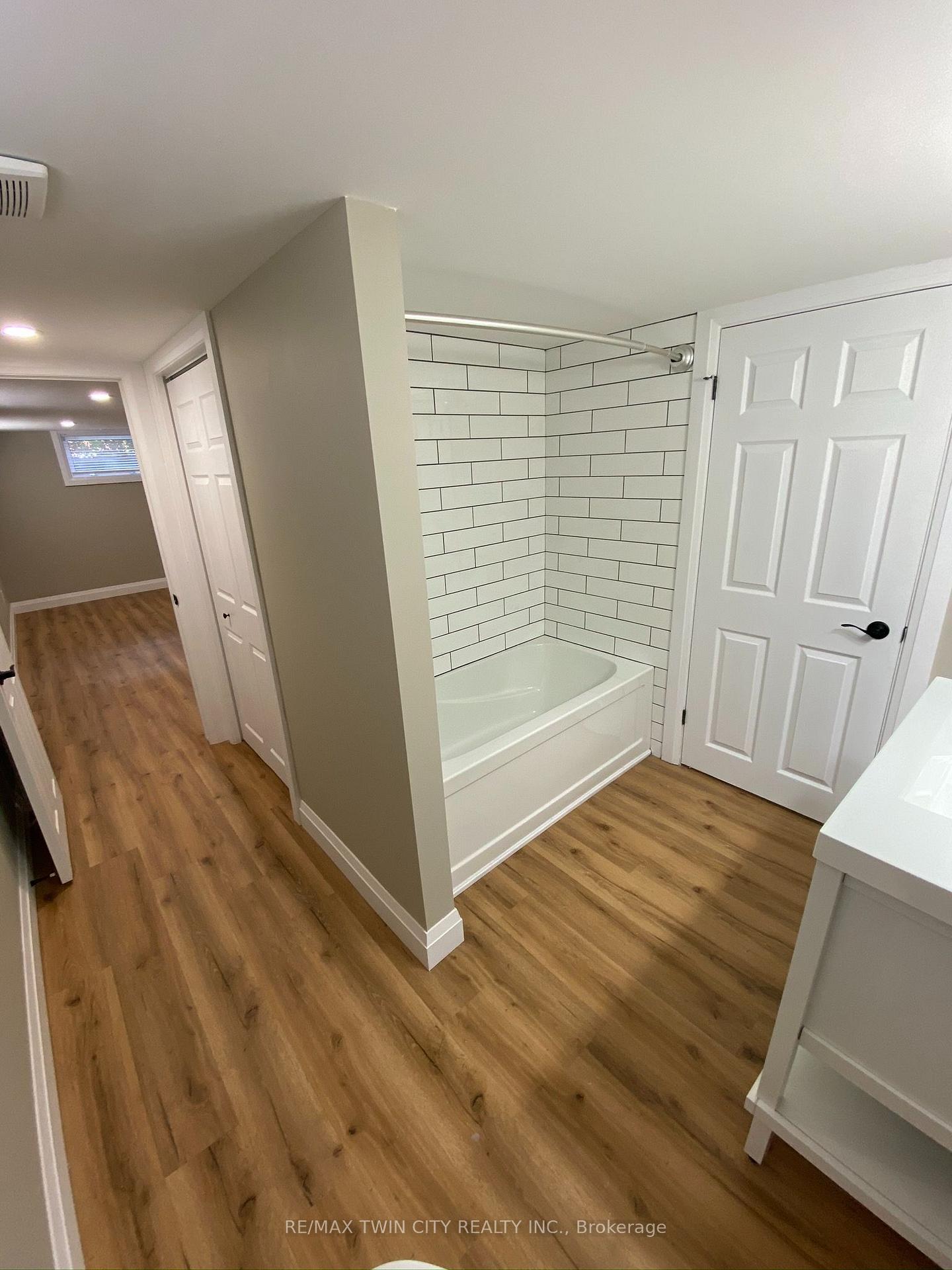 Photo 12 of Unit Basement, 25 Hickery Place, Brantford, Echo Place — HOMEH