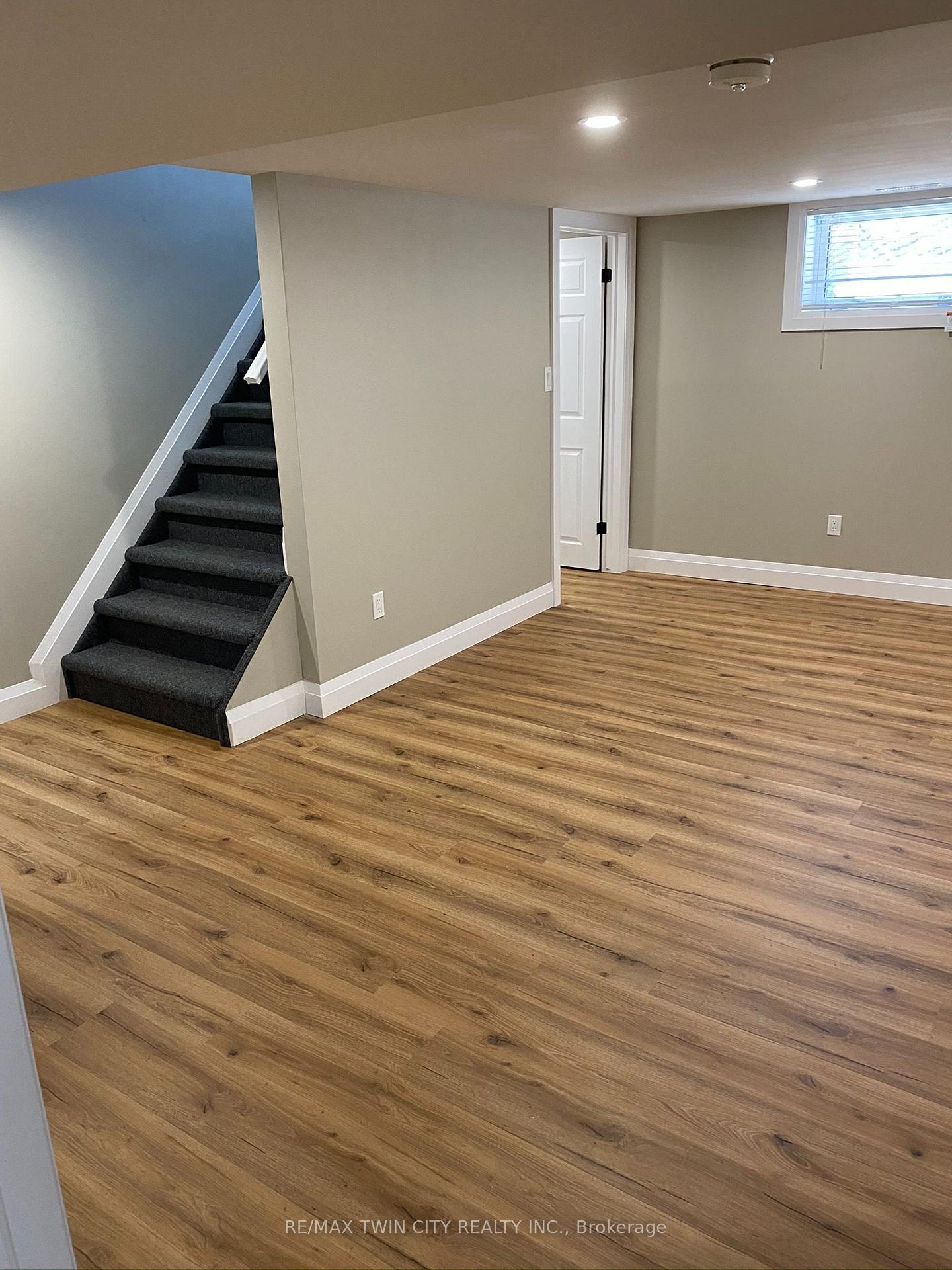 Photo 25 of Unit Basement, 25 Hickery Place, Brantford, Echo Place — HOMEH