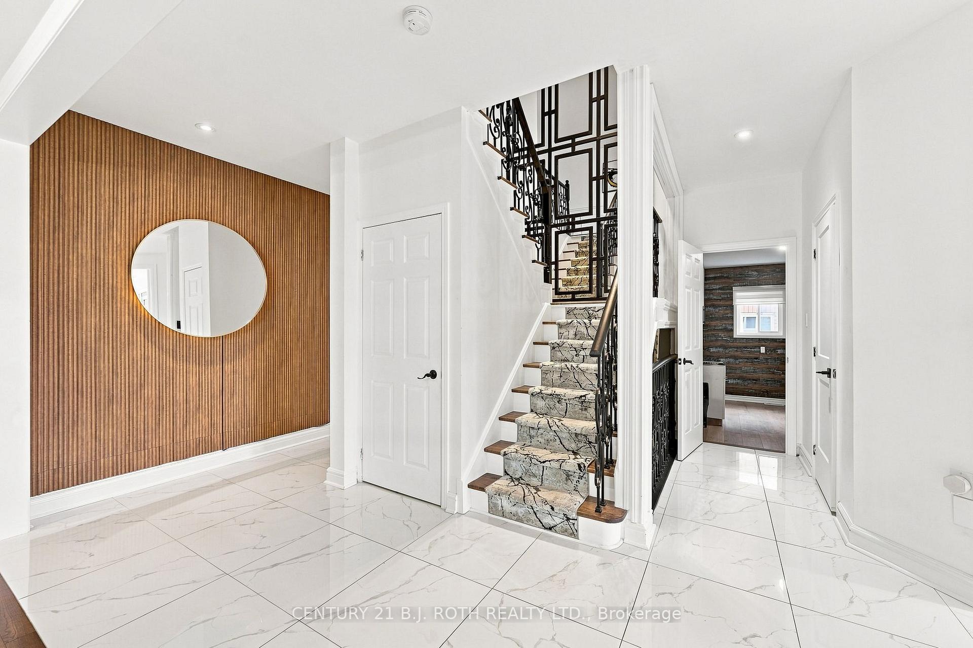 Photo 19 of 134 Sandringham Drive, Barrie, Innis-Shore — HOMEH