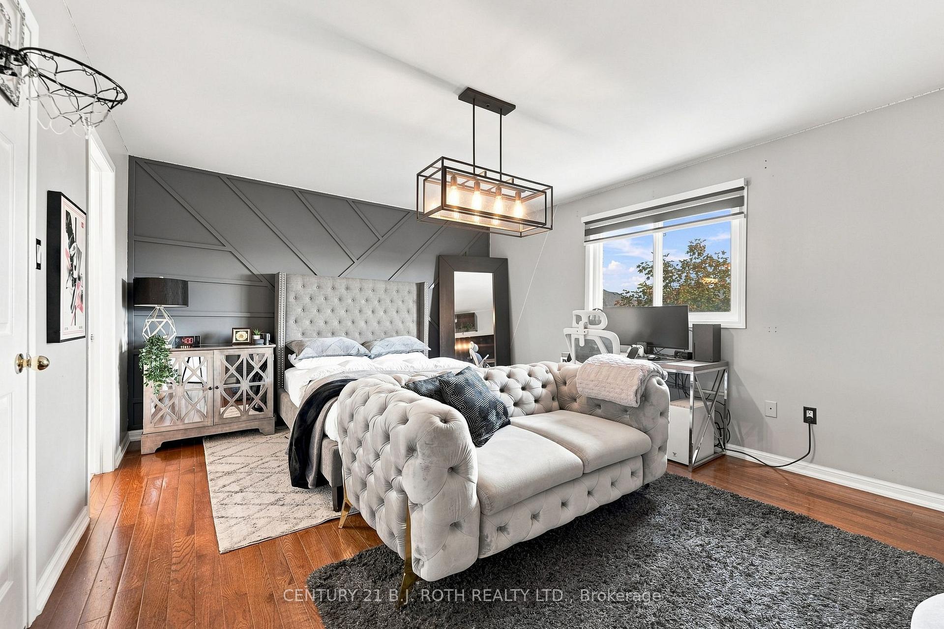 Photo 32 of 134 Sandringham Drive, Barrie, Innis-Shore — HOMEH