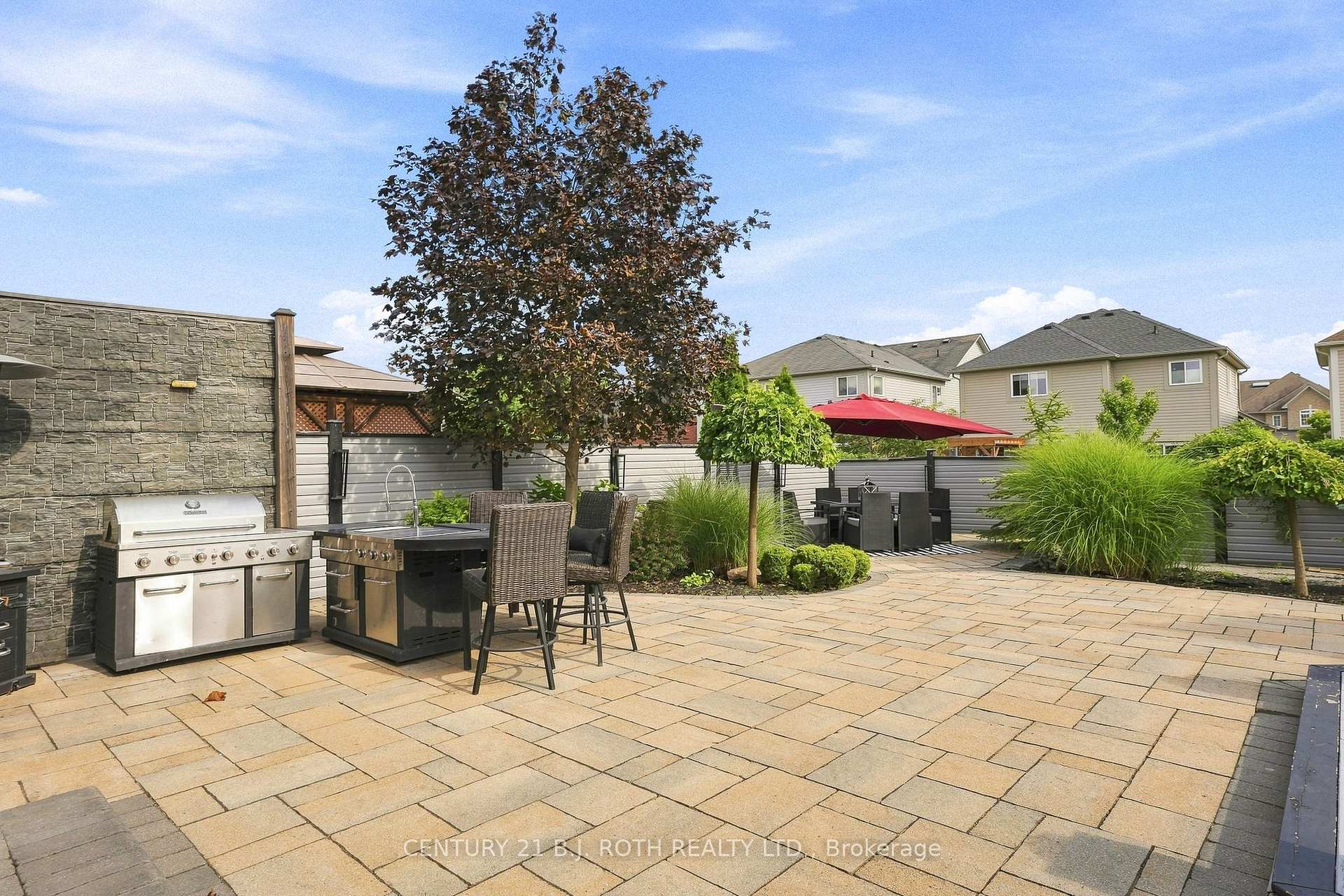 Photo 43 of 134 Sandringham Drive, Barrie, Innis-Shore — HOMEH