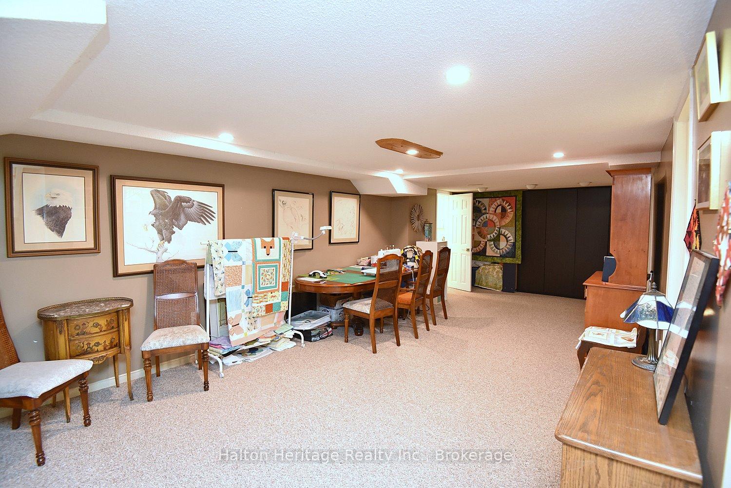 Photo 42 of 34 Howard Boulevard, Hamilton, Waterdown — HOMEH