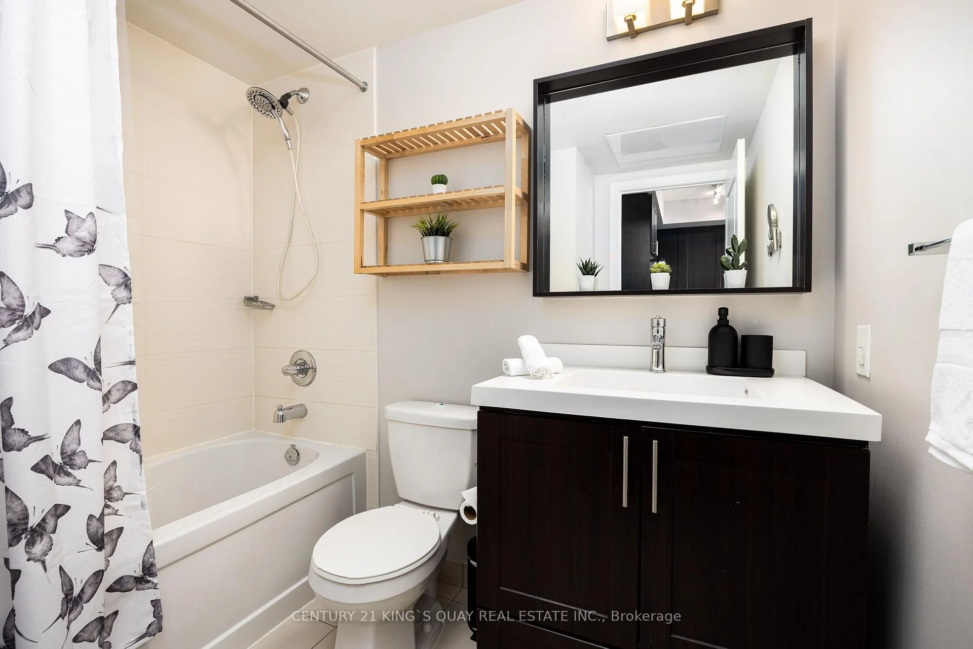 Photo 12 of Unit 518, 560 Front Street, Toronto, Waterfront Communities — HOMEH