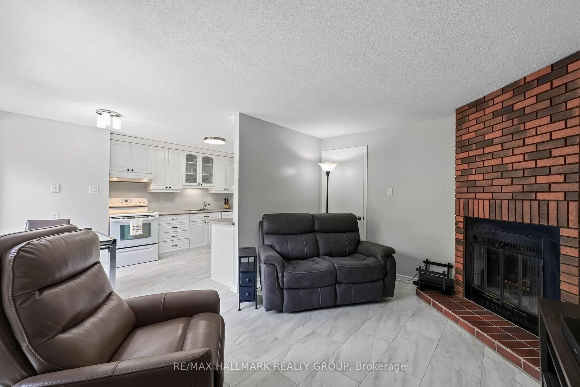 Photo 17 of 1055 Avignon Court, Ottawa, Orleans Wood — HOMEH