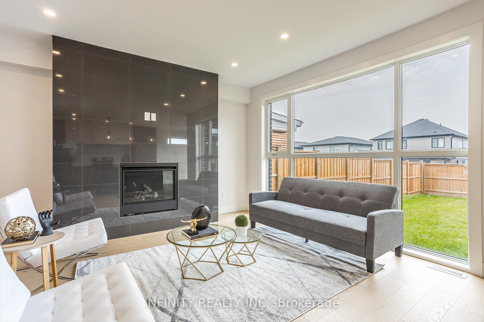 Photo 10 of 157 Crestview Drive, Middlesex Centre, Kilworth — HOMEH