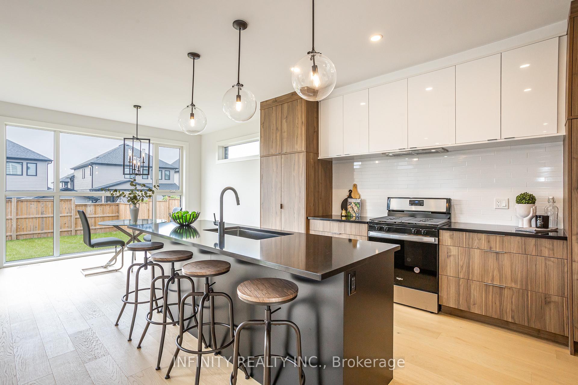Photo 17 of 157 Crestview Drive, Middlesex Centre, Kilworth — HOMEH