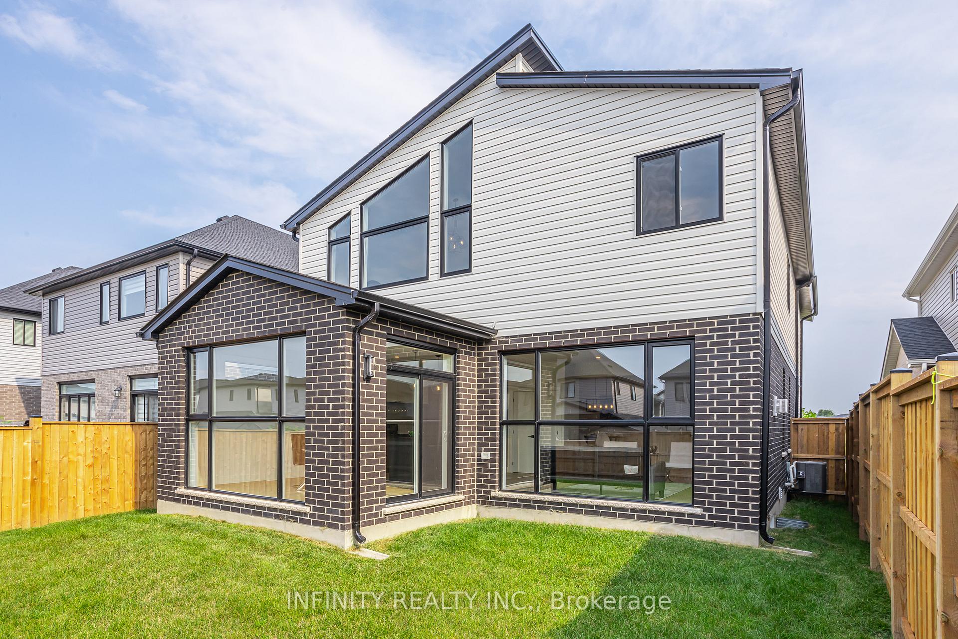 Photo 41 of 157 Crestview Drive, Middlesex Centre, Kilworth — HOMEH