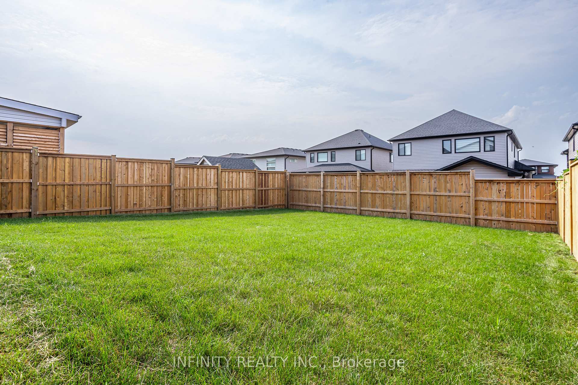 Photo 42 of 157 Crestview Drive, Middlesex Centre, Kilworth — HOMEH