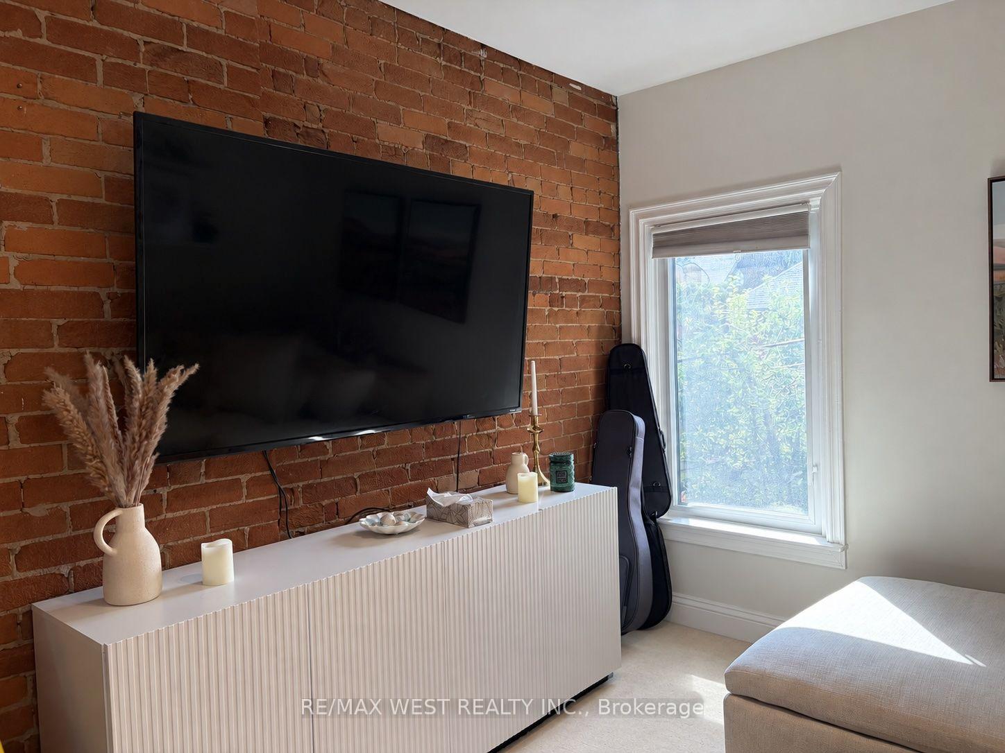 Photo 12 of Unit Upper, 28 Spencer Avenue, Toronto, South Parkdale — HOMEH