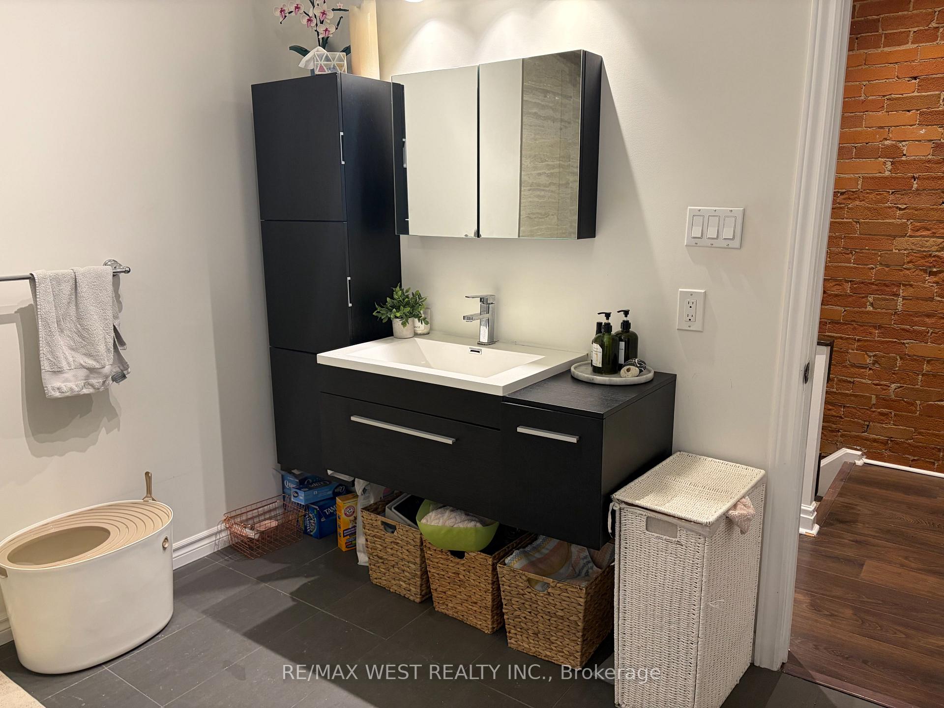 Photo 14 of Unit Upper, 28 Spencer Avenue, Toronto, South Parkdale — HOMEH