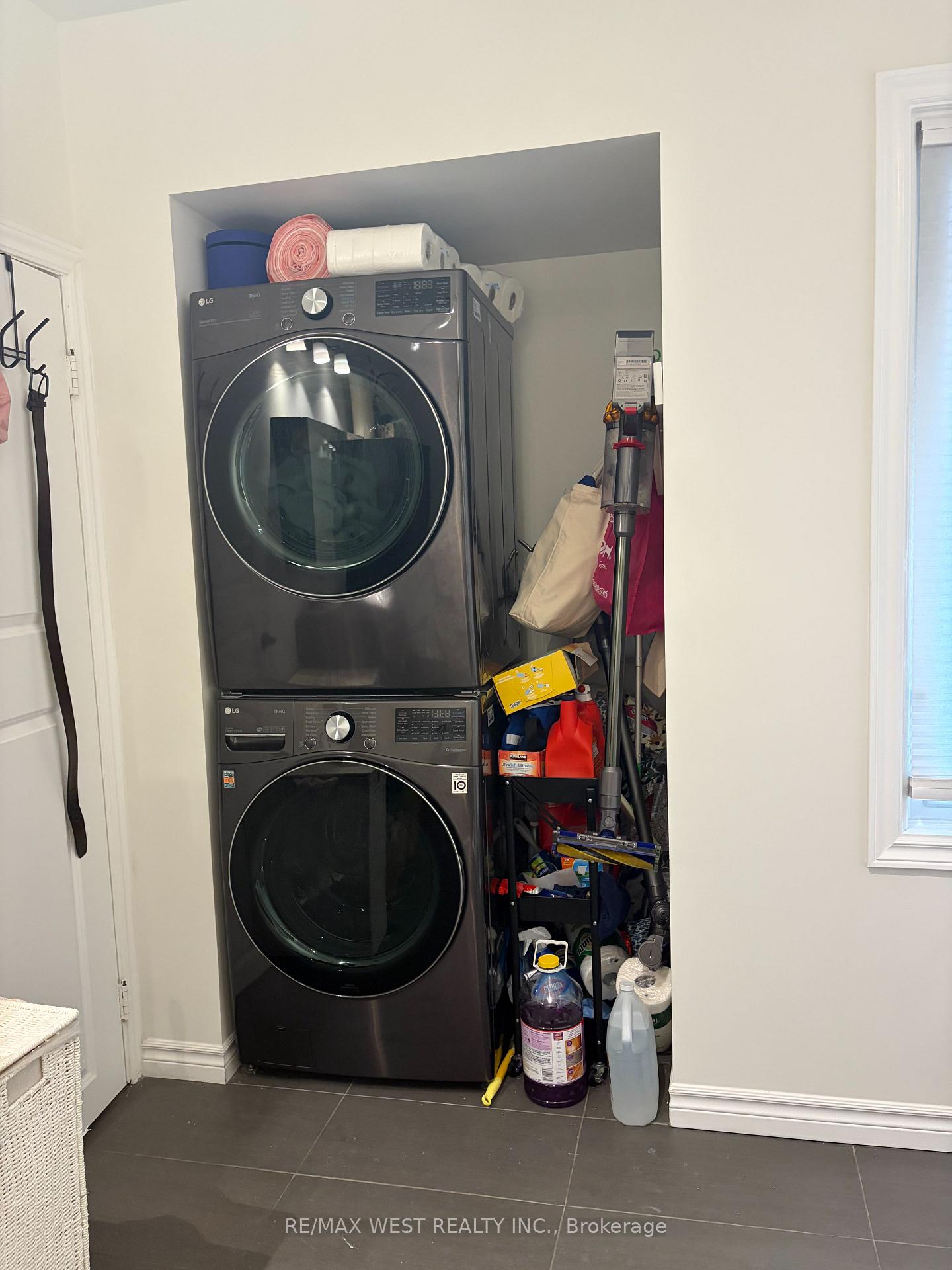 Photo 15 of Unit Upper, 28 Spencer Avenue, Toronto, South Parkdale — HOMEH