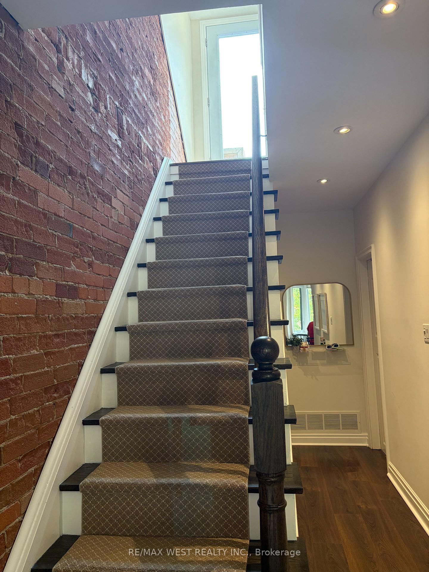 Photo 16 of Unit Upper, 28 Spencer Avenue, Toronto, South Parkdale — HOMEH