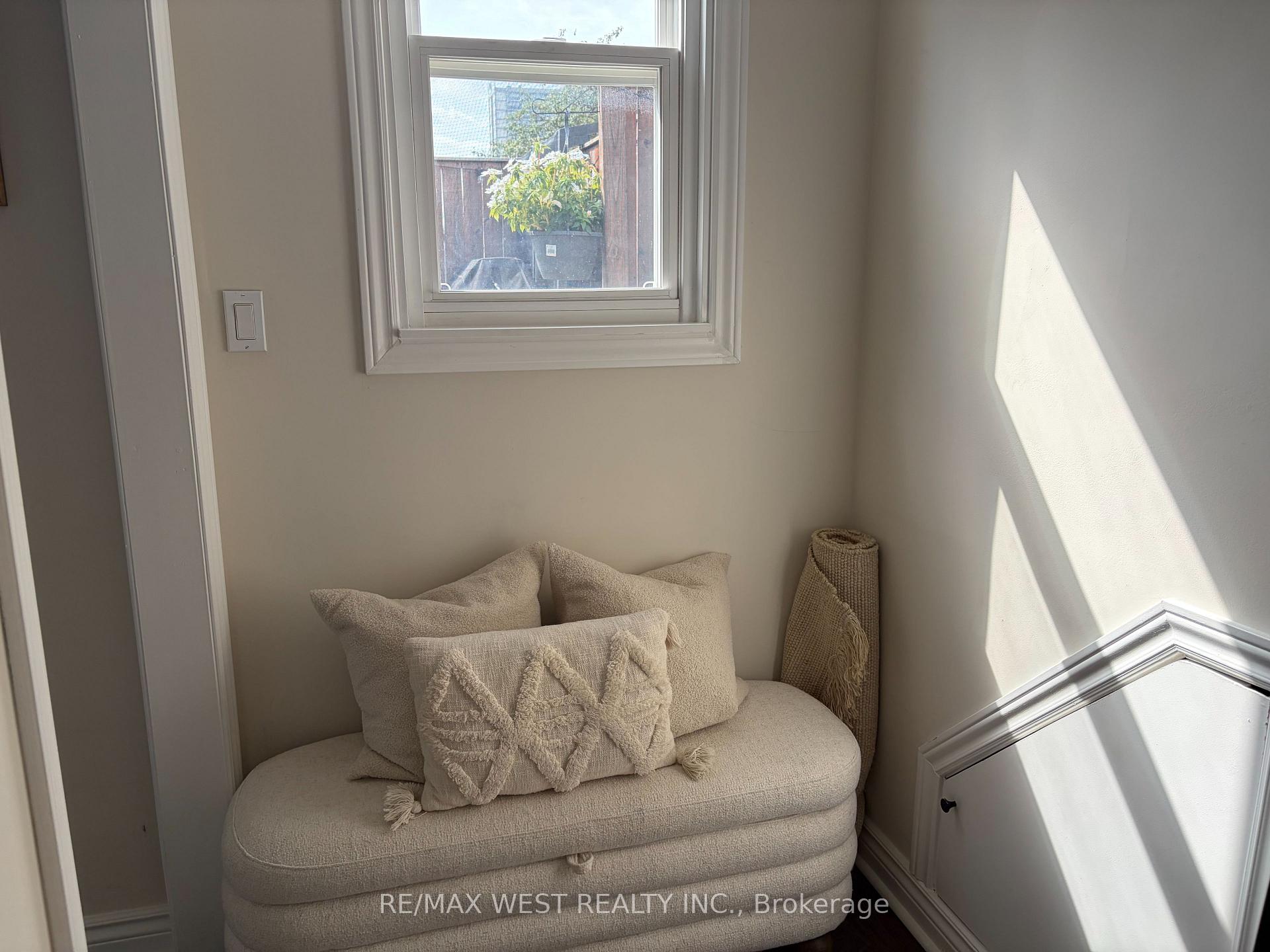 Photo 21 of Unit Upper, 28 Spencer Avenue, Toronto, South Parkdale — HOMEH