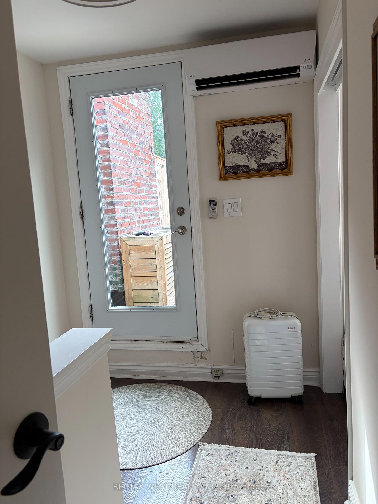 Photo 24 of Unit Upper, 28 Spencer Avenue, Toronto, South Parkdale — HOMEH